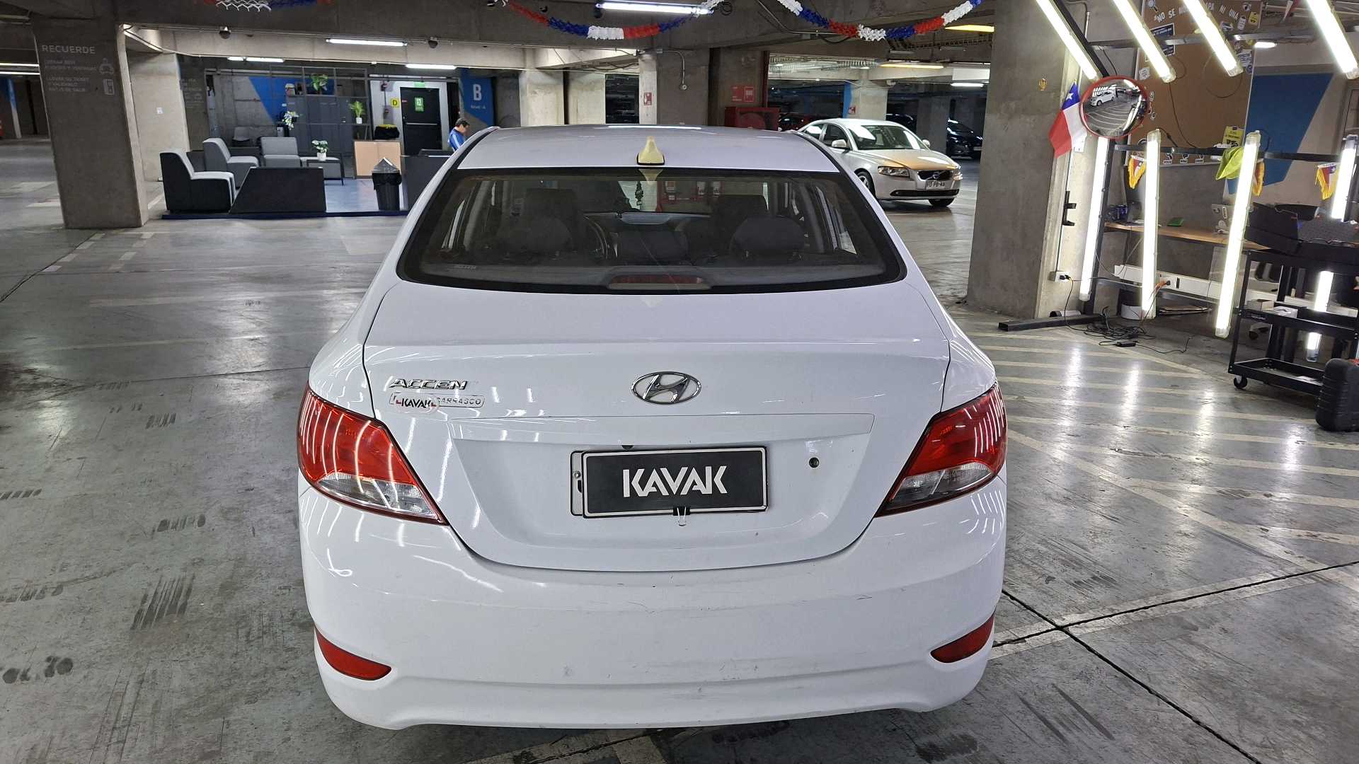 Hyundai Accent — foto 4 de 5