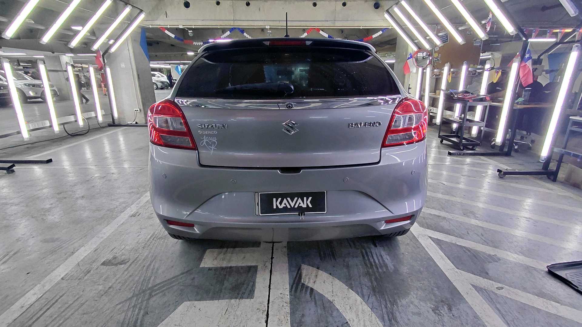Suzuki Baleno — foto 4 de 5