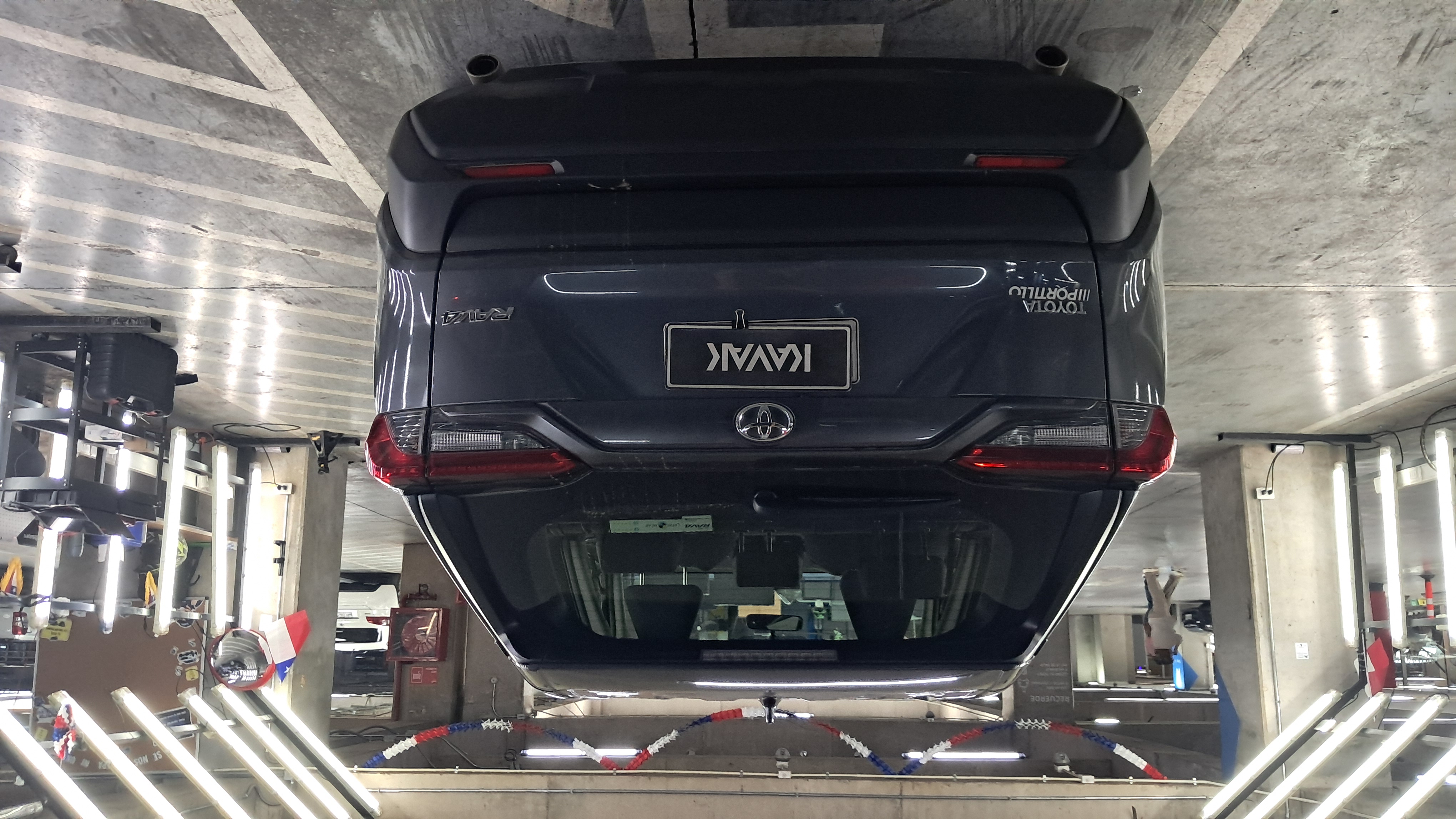 Toyota RAV4 — foto 4 de 5