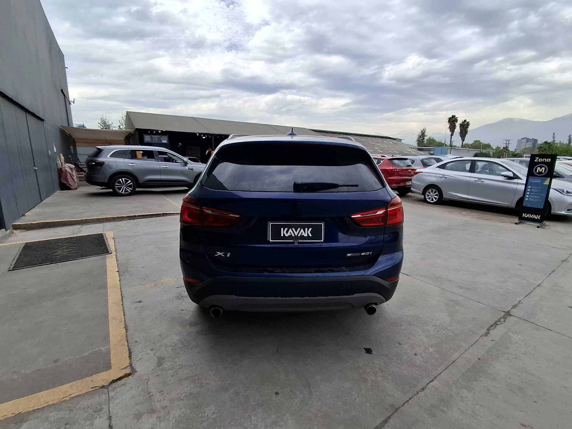 BMW X1 — foto 4 de 5