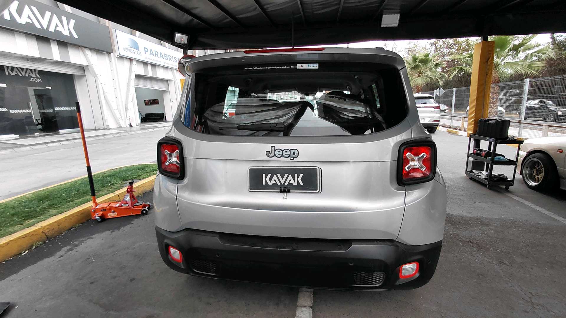 Jeep Renegade — foto 4 de 5