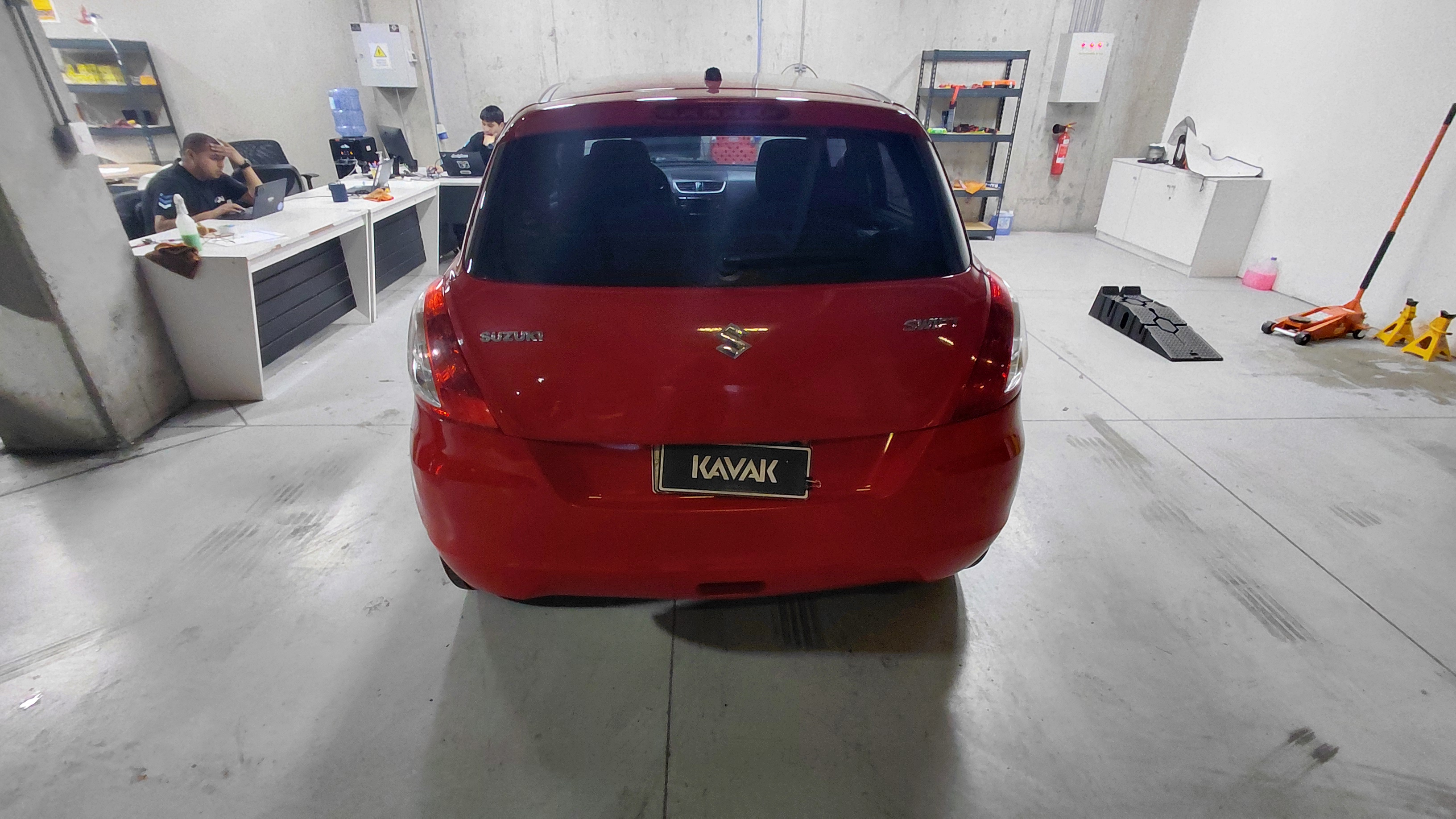 Suzuki Swift — foto 4 de 5