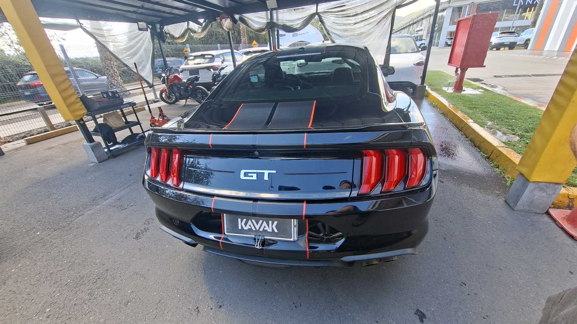 Ford Mustang — foto 4 de 5