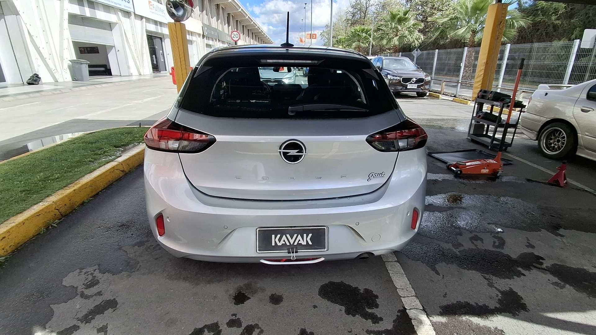 Opel Corsa — foto 4 de 5