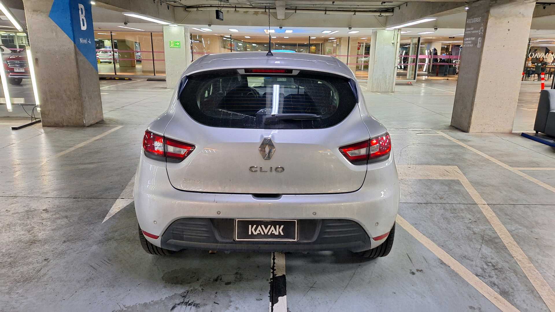 Renault Clio — foto 4 de 5