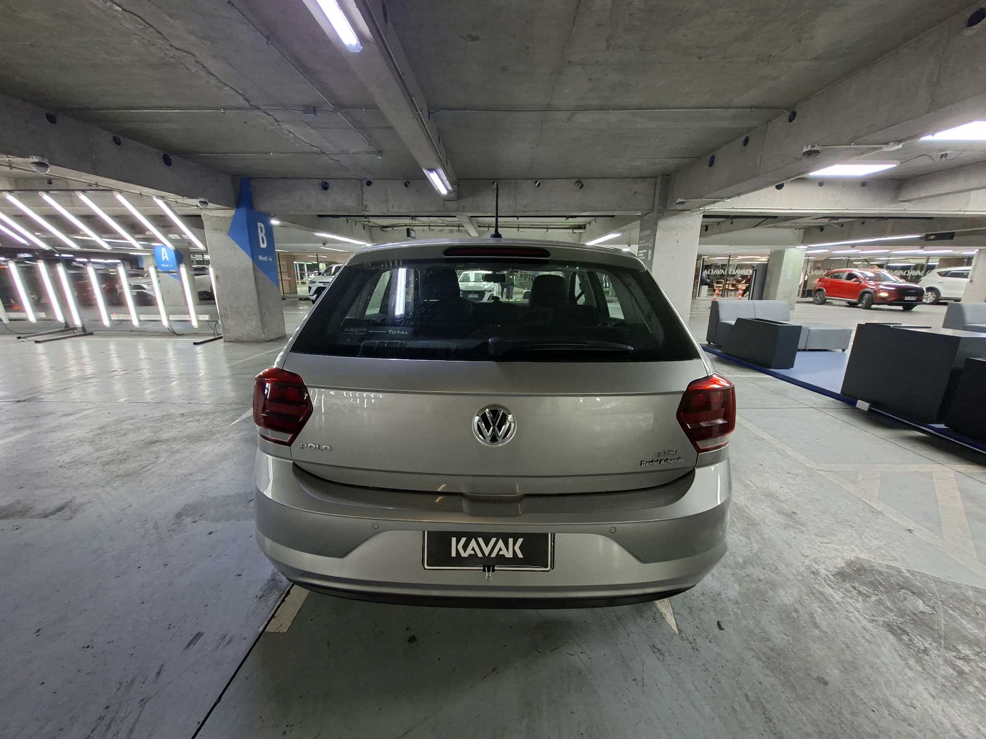Volkswagen Polo — foto 4 de 5
