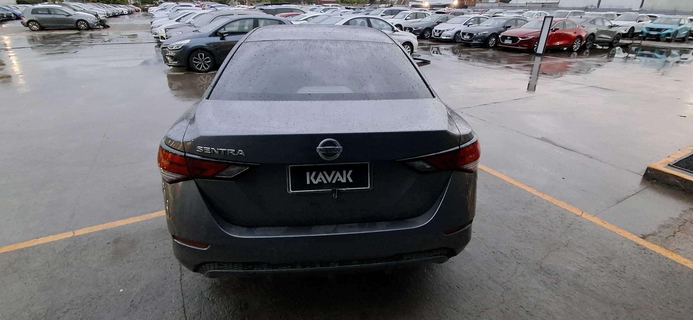 Nissan Sentra — foto 4 de 5