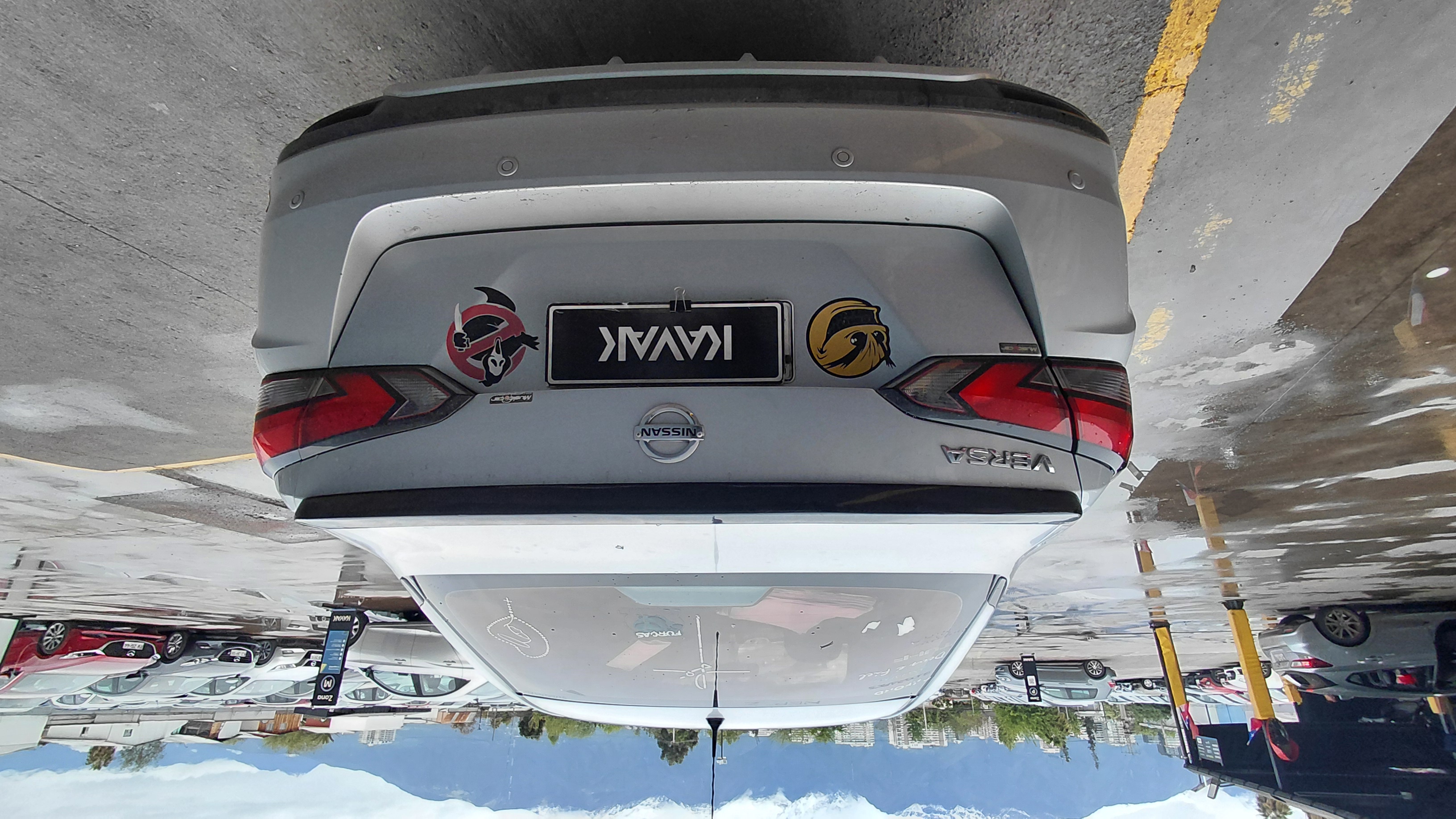 Nissan Versa — foto 4 de 5