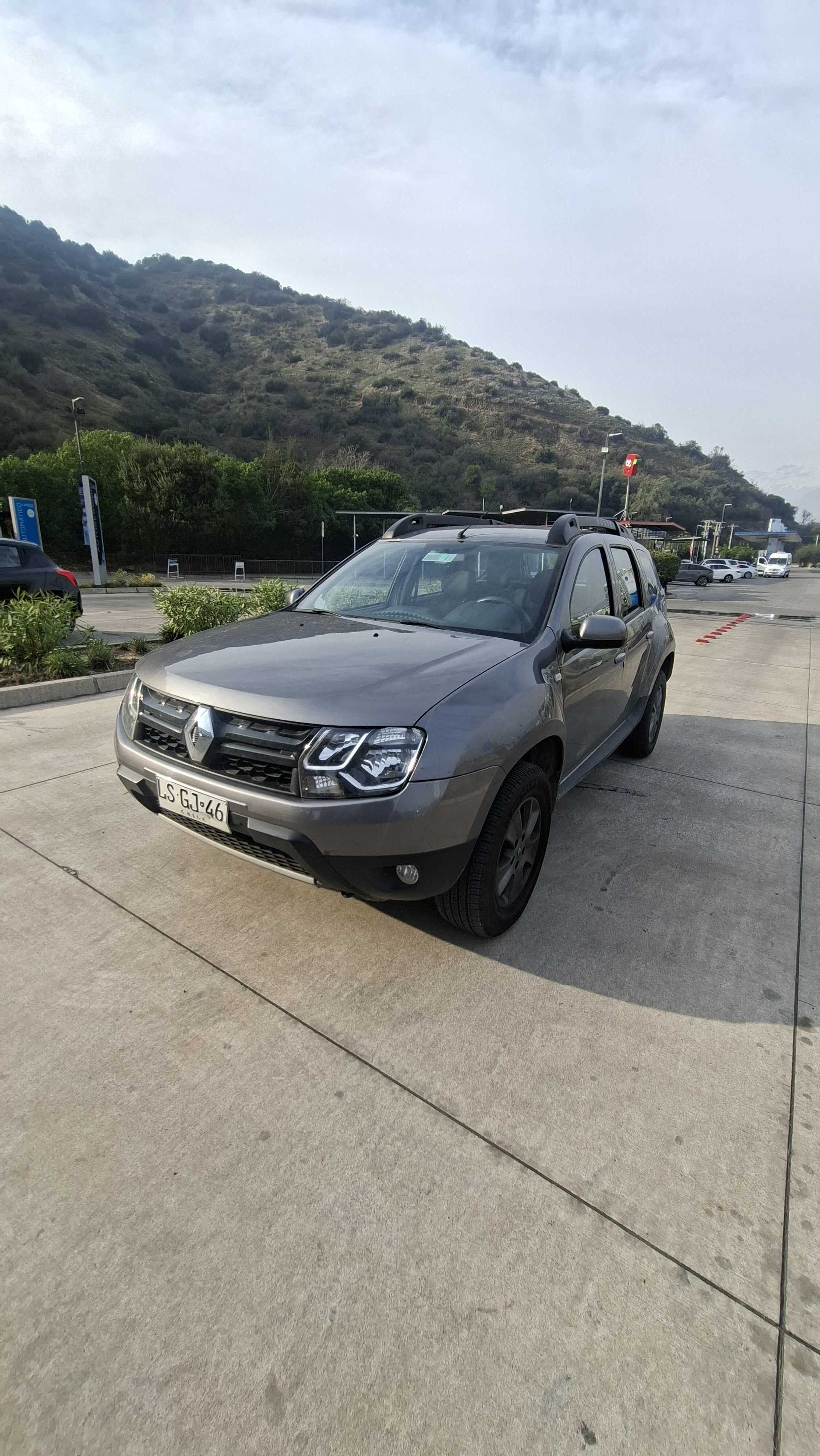 Renault Duster — foto 1 de 5
