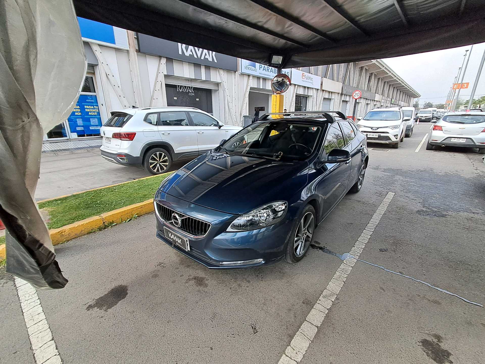 Volvo V40