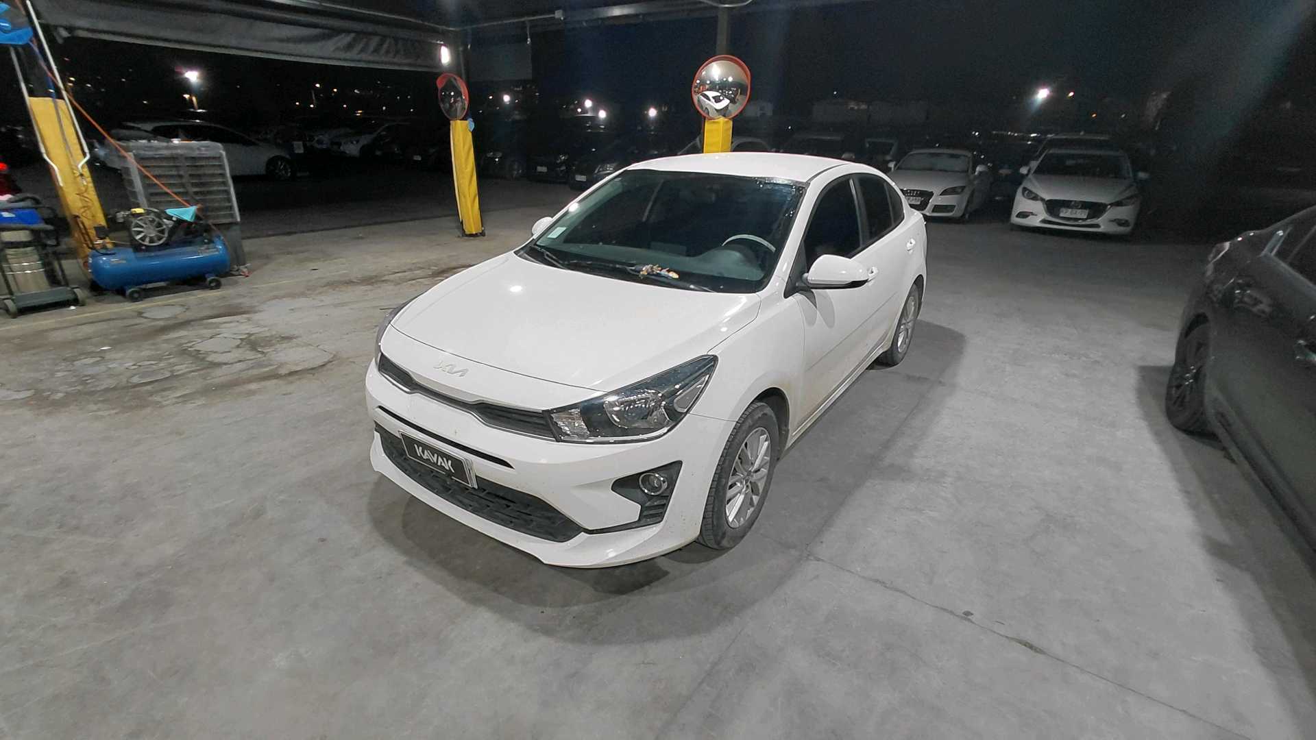 KIA Rio4