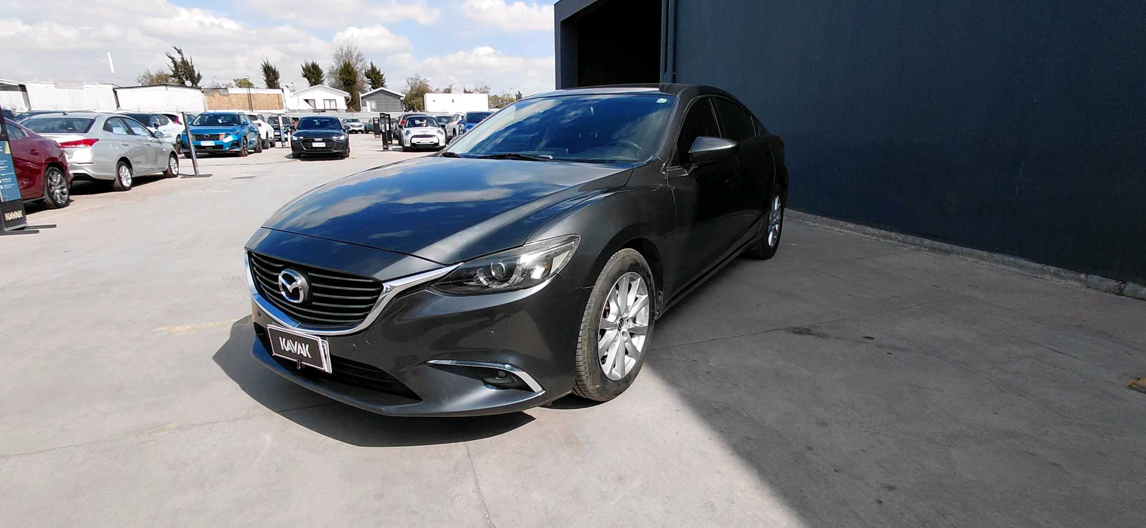 Mazda 6 — foto 1 de 5