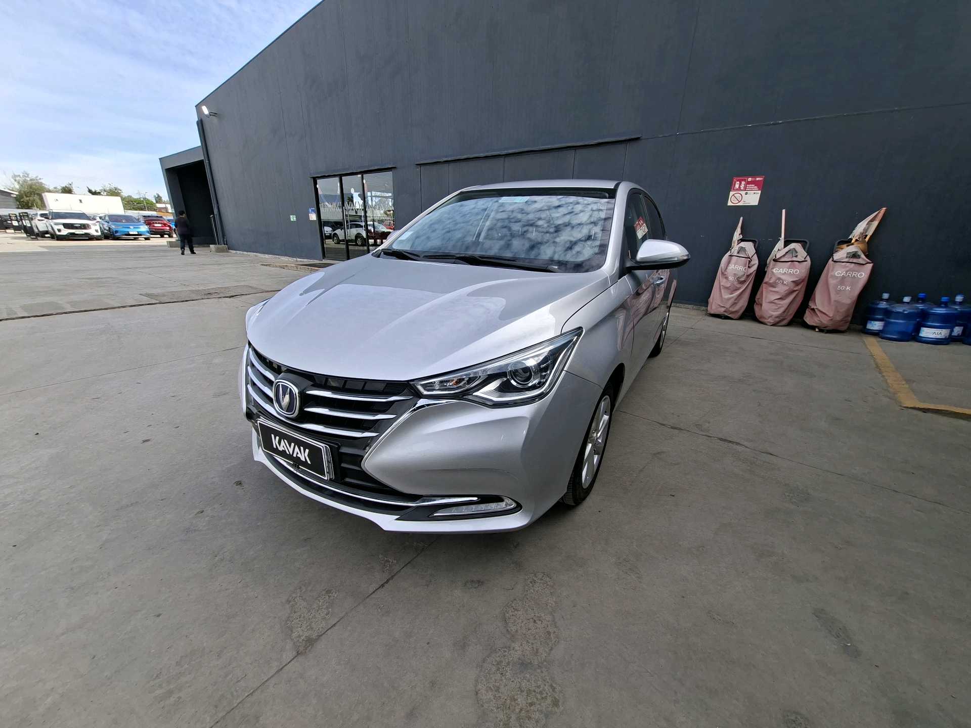 Changan Alsvin — foto 1 de 5