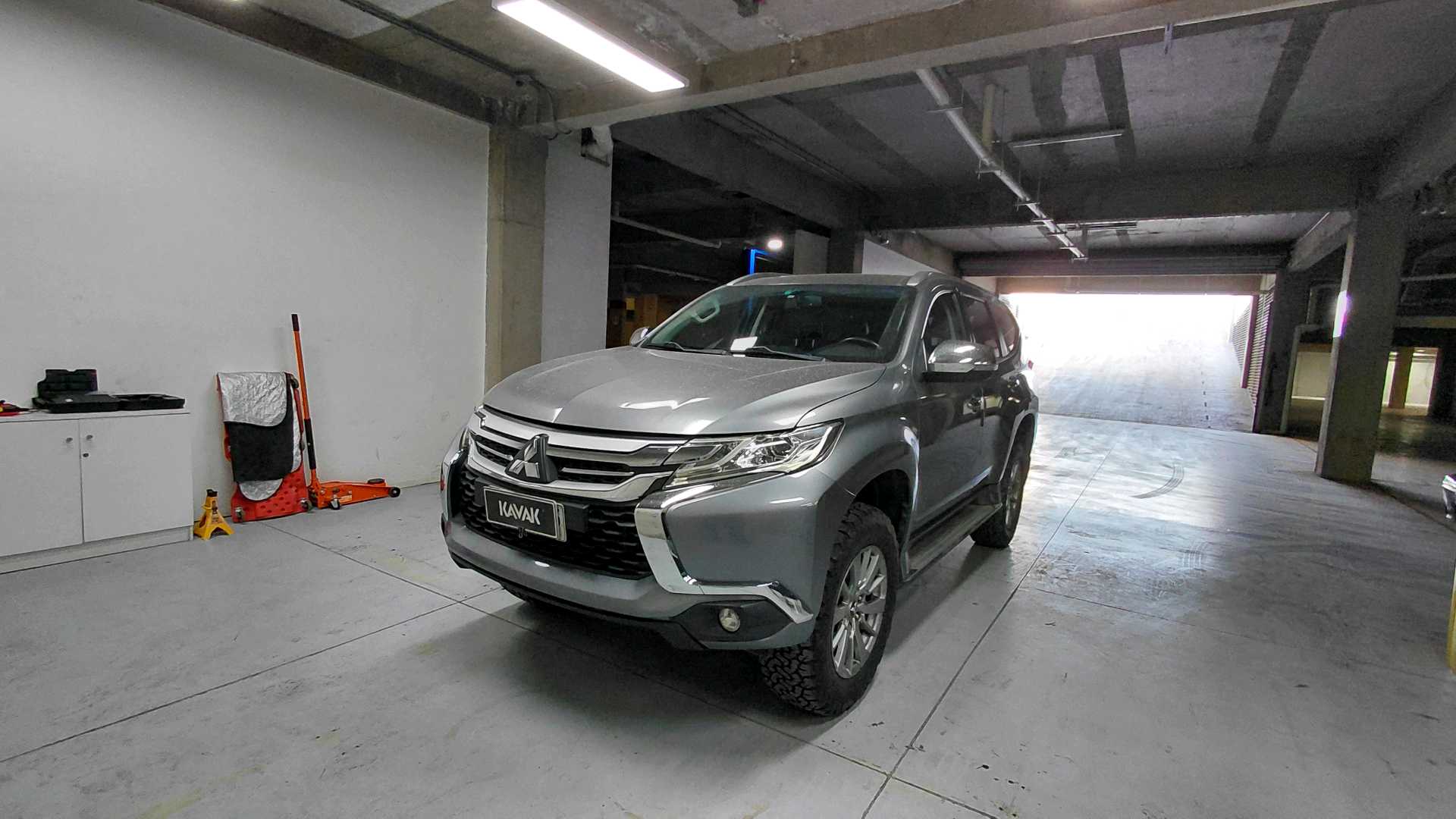 Mitsubishi Montero Sport