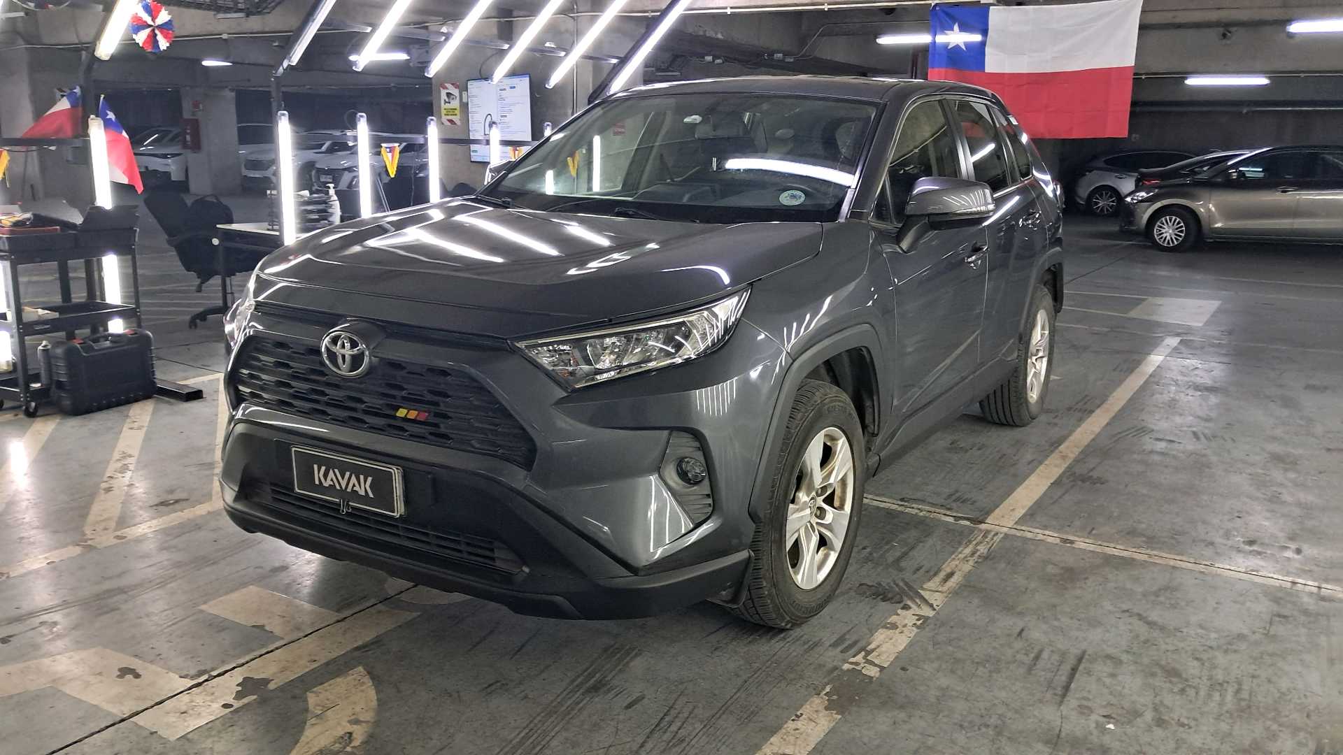 Toyota RAV4 — foto 1 de 5