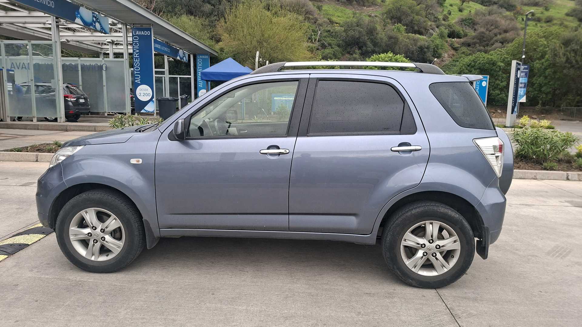 Toyota Rush — foto 1 de 5