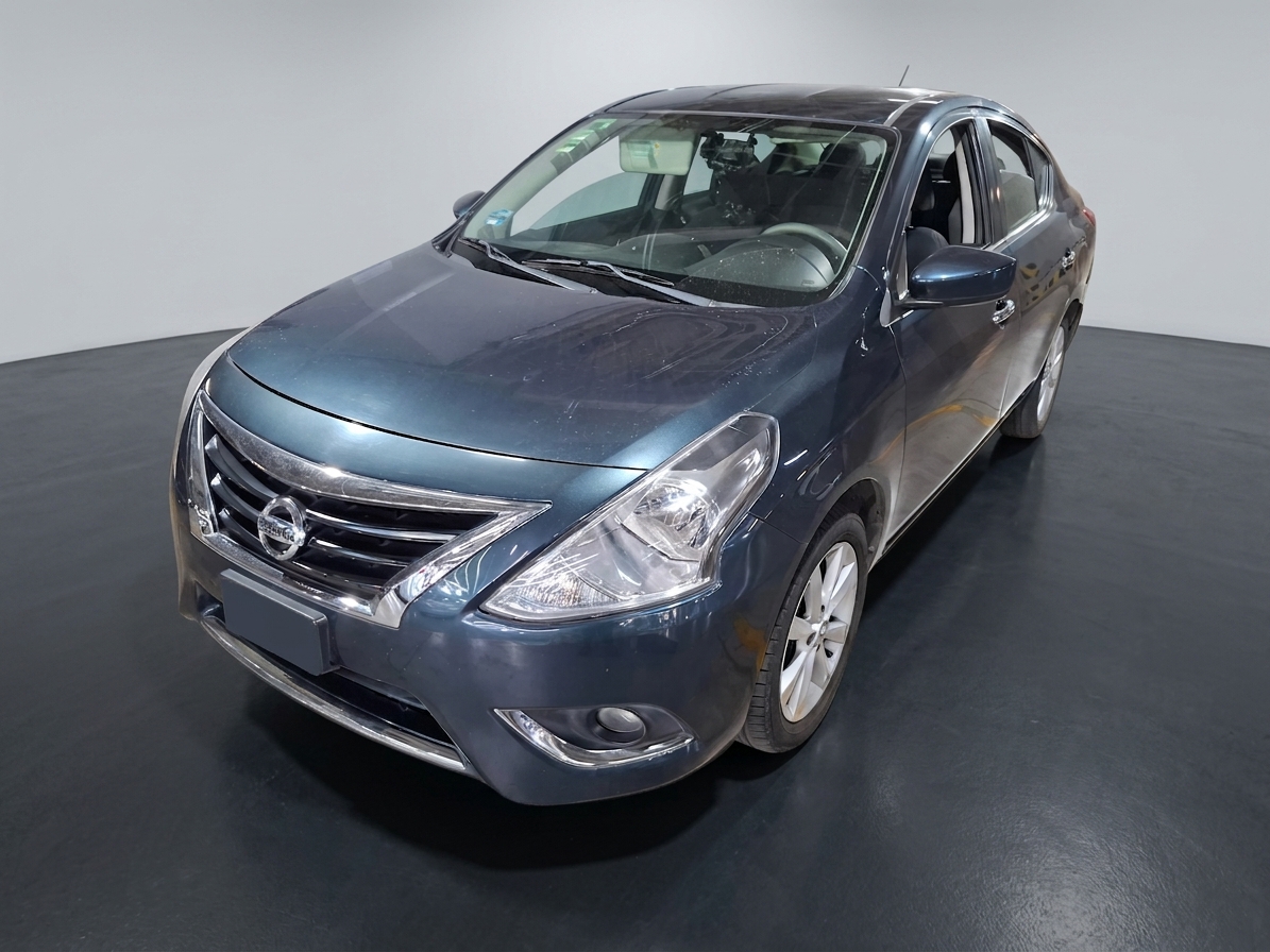 Nissan Versa 2015