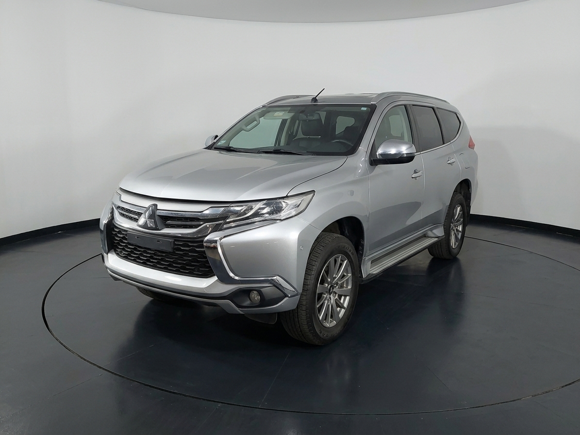 Mitsubishi Montero 2019