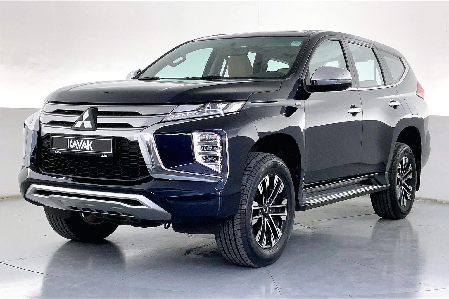 Used Mitsubishi Montero Sport GLS MID Suv 2020 Cars for Sale | KAVAK UAE