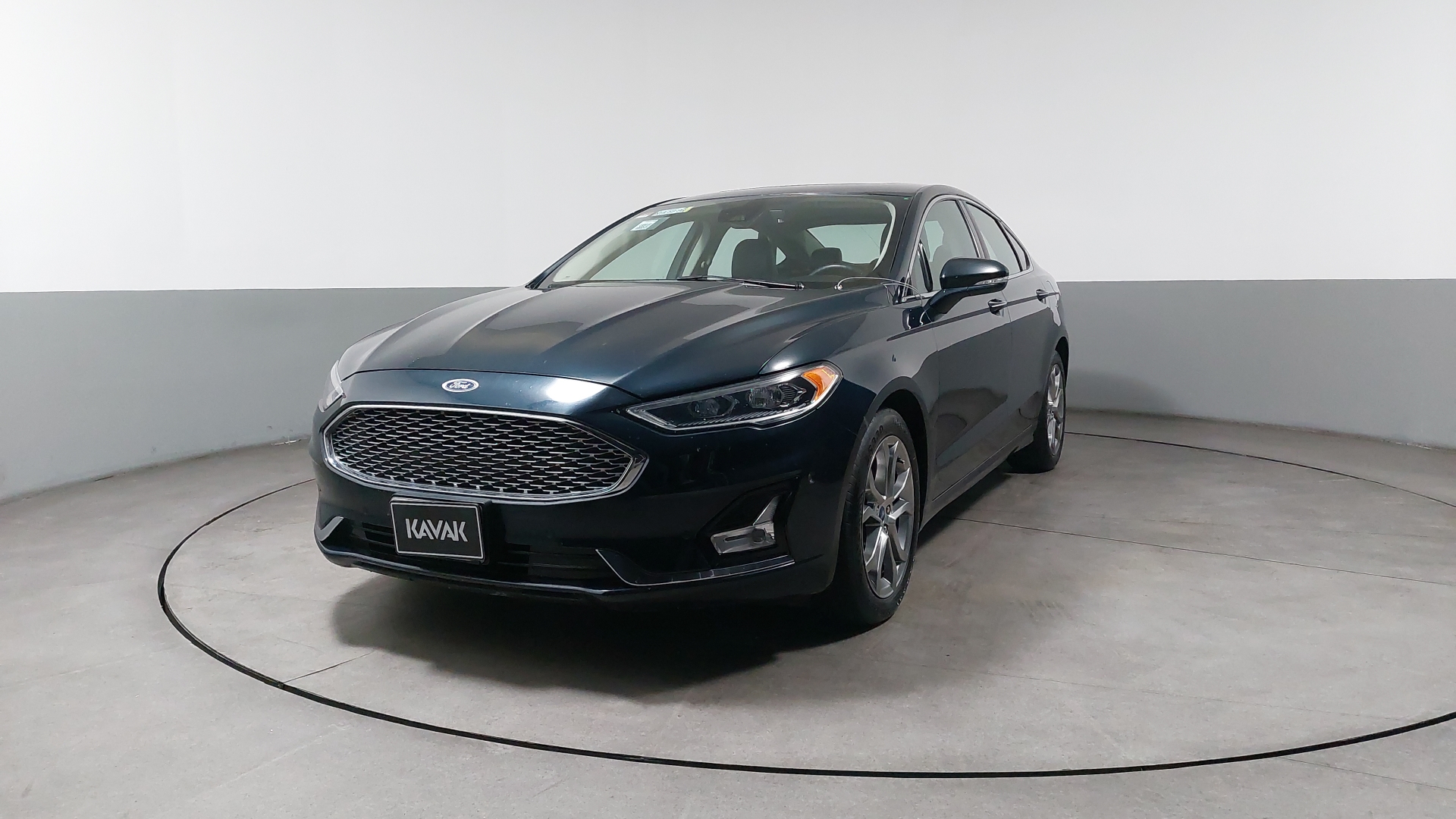 Autos Ford Fusion 2.0 TITANIUM AUTO Sedan 2020 usados | KAVAK México