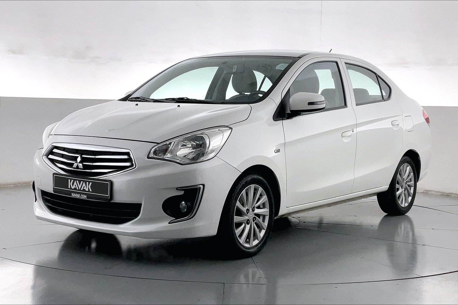 Used Mitsubishi Attrage GLX FULL Sedan 2020 Cars for Sale | KAVAK UAE