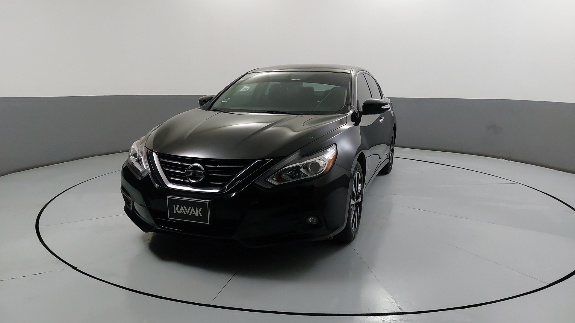 Autos Nissan Altima 2.5 ADVANCE AUTO Sedan 2018 usados | KAVAK México