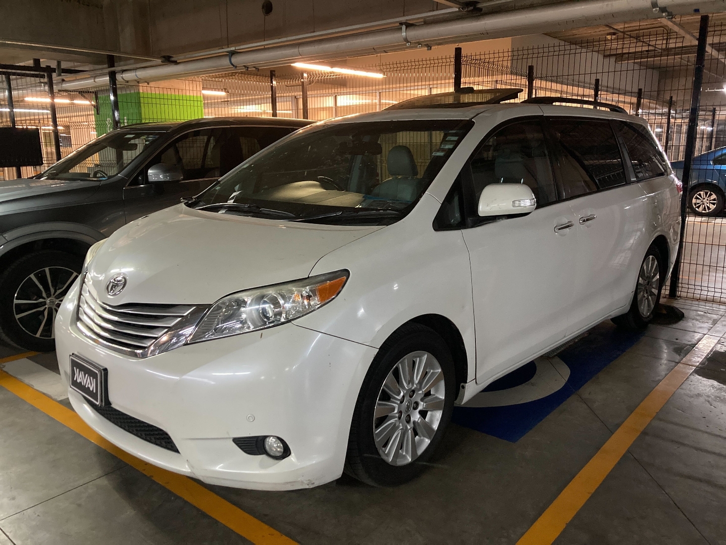 Terrific Toyota Sienna 2013 Xle Images