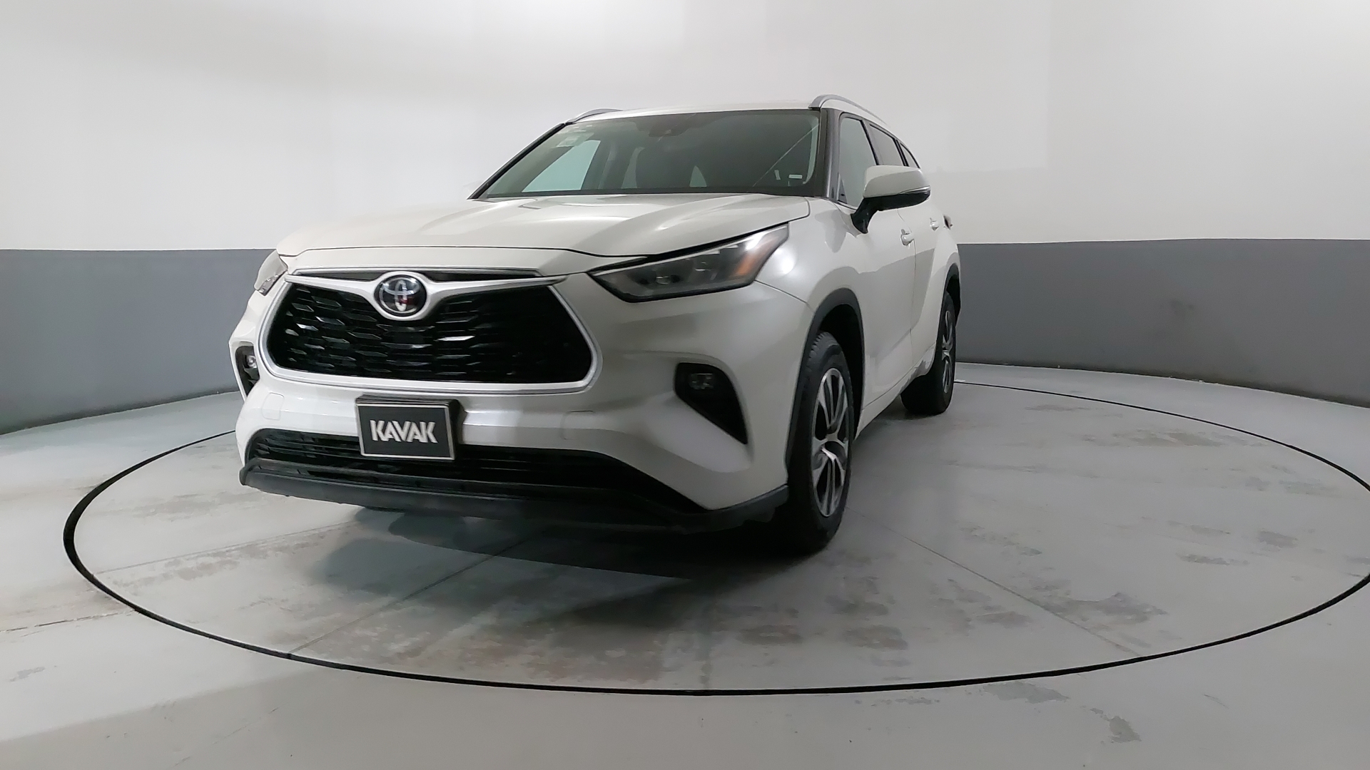 Autos Toyota Highlander 3.5 XLE AUTO Suv 2020 usados | KAVAK México