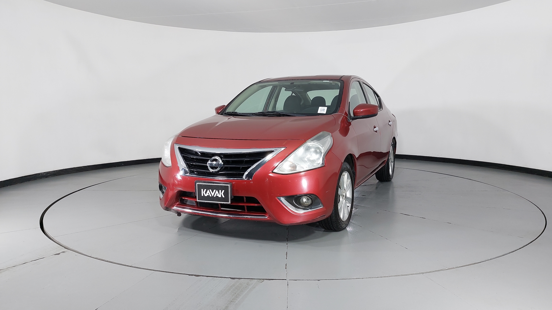 Autos Nissan Versa 1.6 ADVANCE AUTO Sedan 2017 usados | KAVAK México