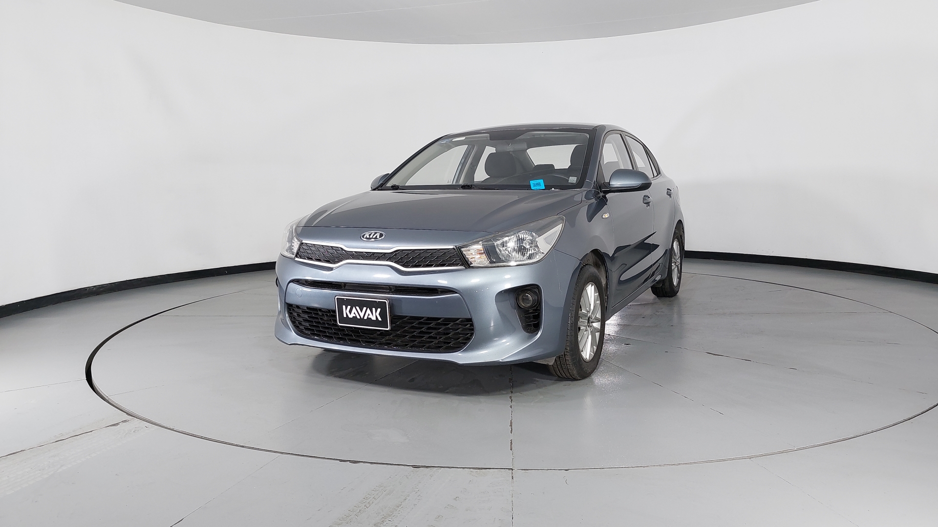 Autos Kia Rio 1.6 LX AUTO Sedan 2018 usados | KAVAK México