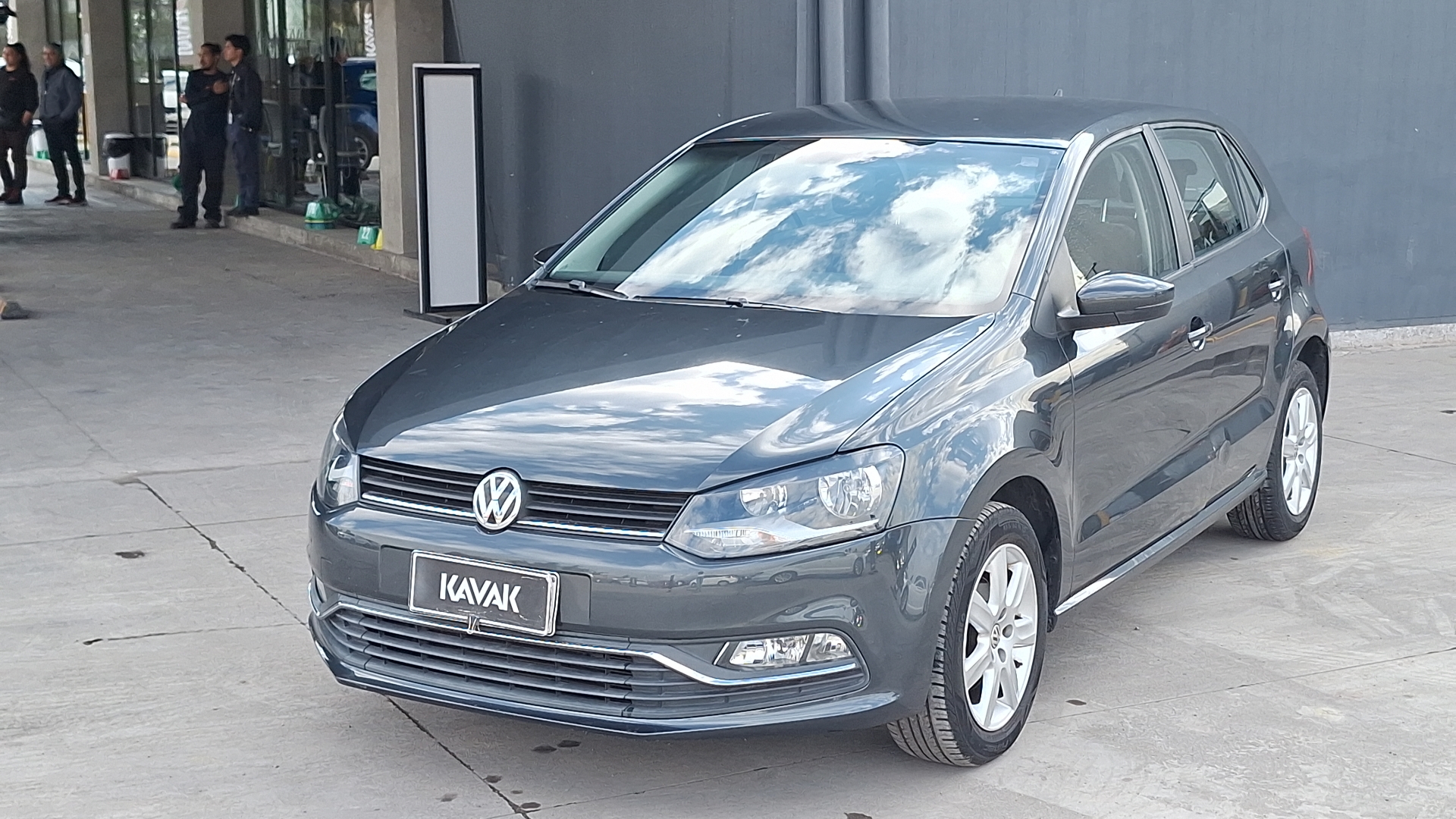 Autos Volkswagen Polo 1.6 110 CV HIGHLINE Hatchback 2018 usados | KAVAK ...