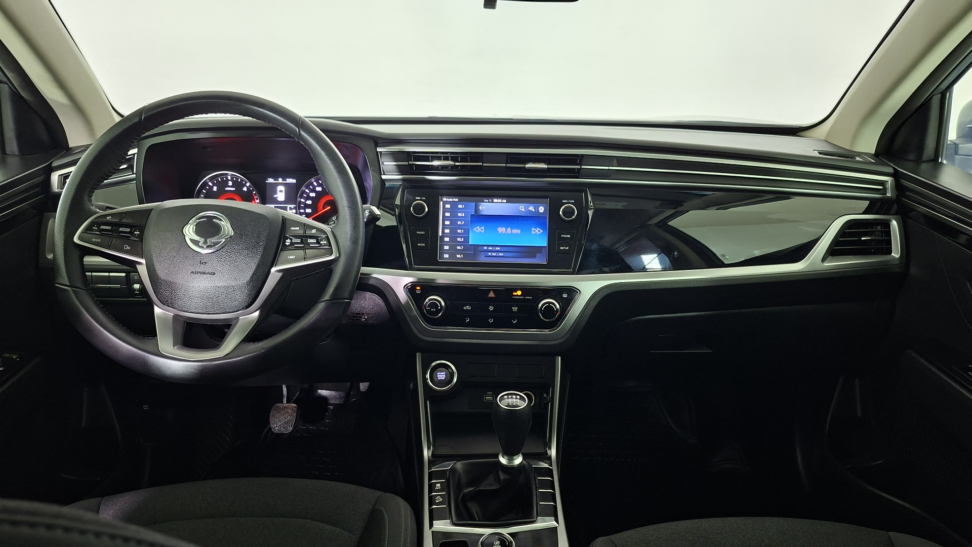 SsangYong Korando — foto 8 de 17