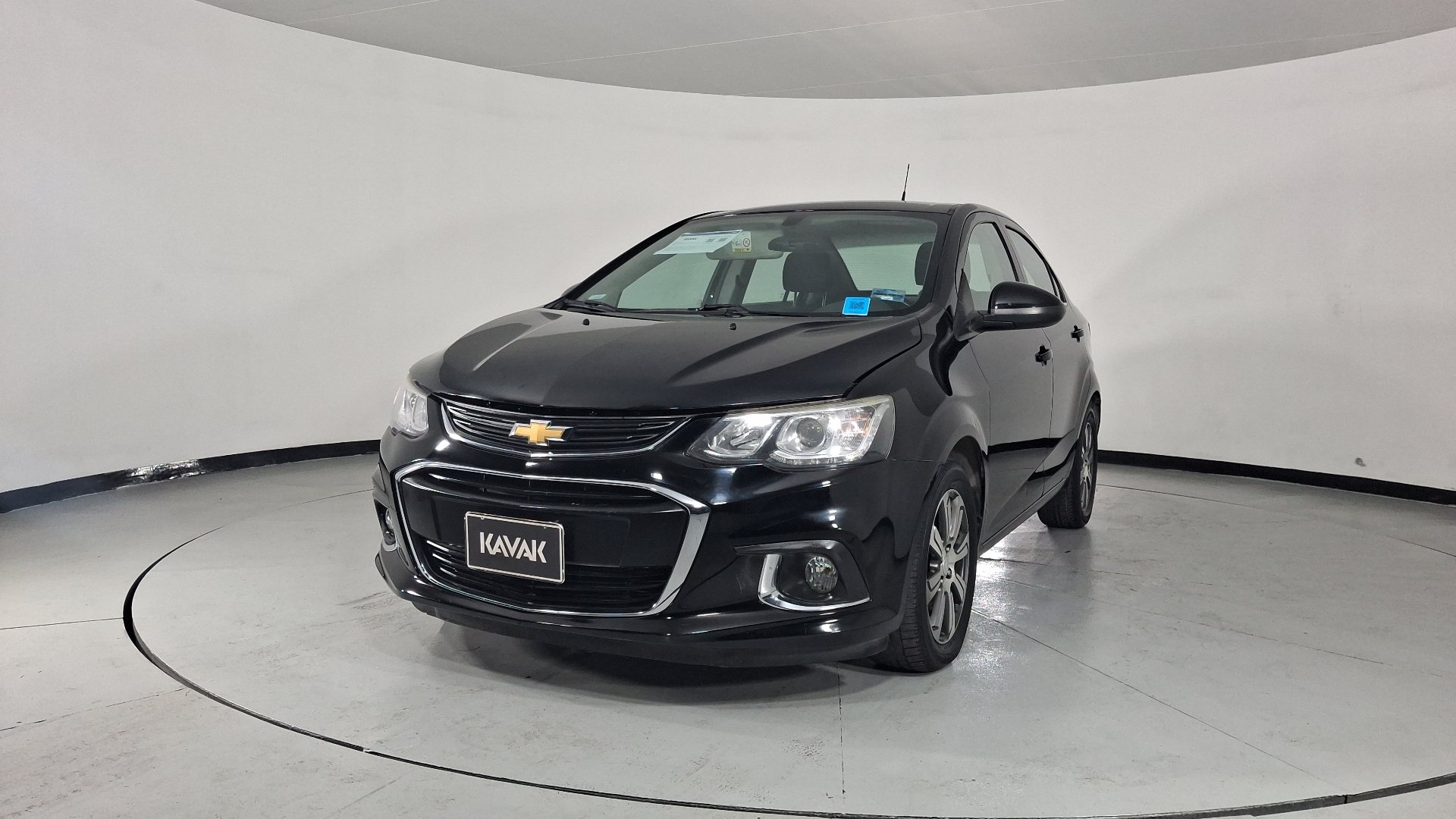 Autos Chevrolet Sonic 1.6 AT F PREMIER Sedan 2017 usados | KAVAK México