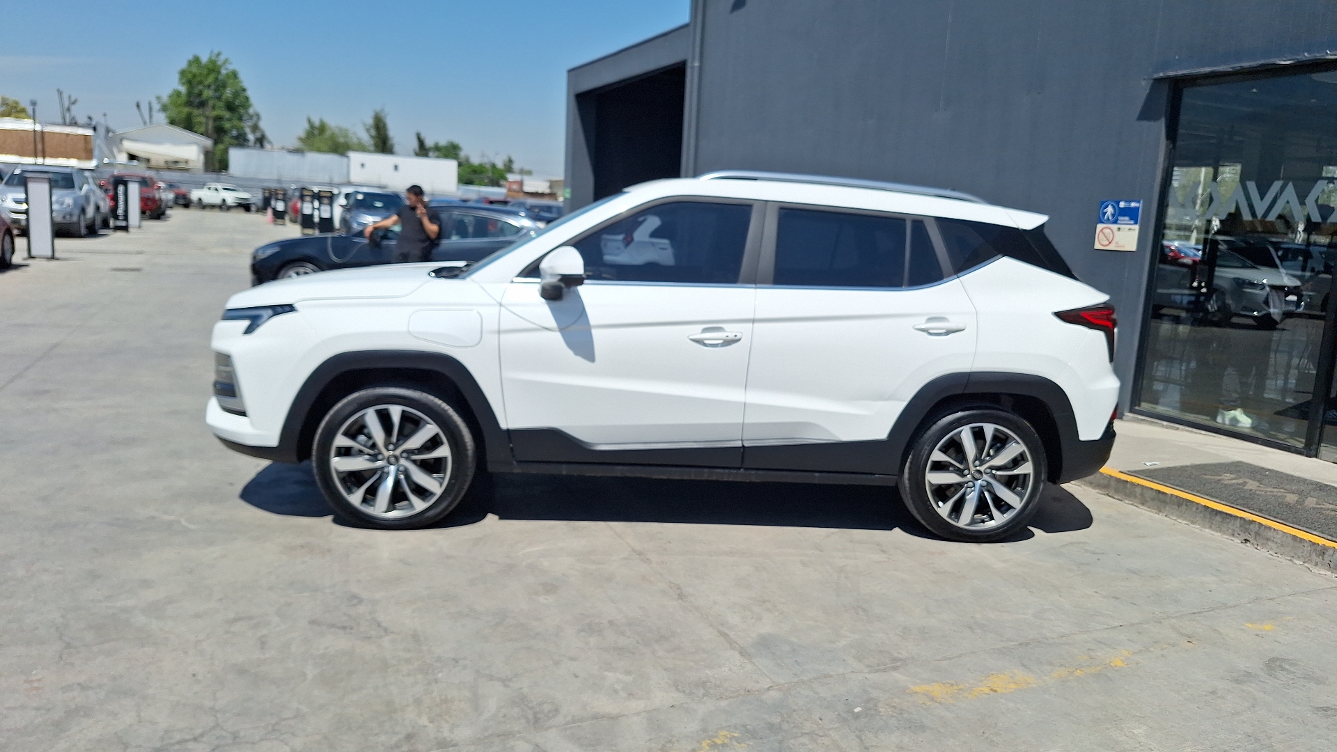 JAC E-Js4 — foto 2 de 16