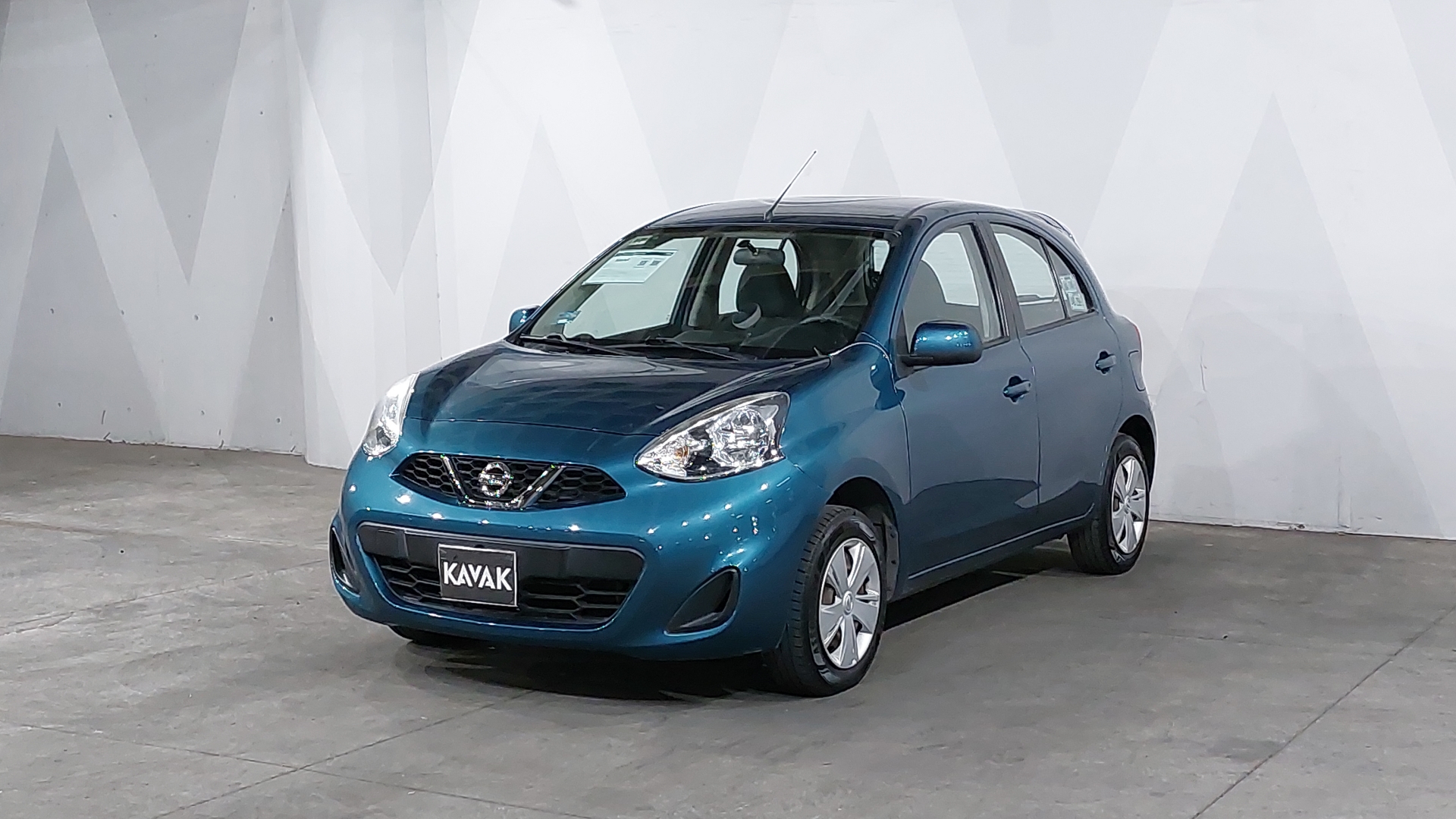 Autos Nissan March 1.6 SENSE AUTO Hatchback 2018 usados | KAVAK México