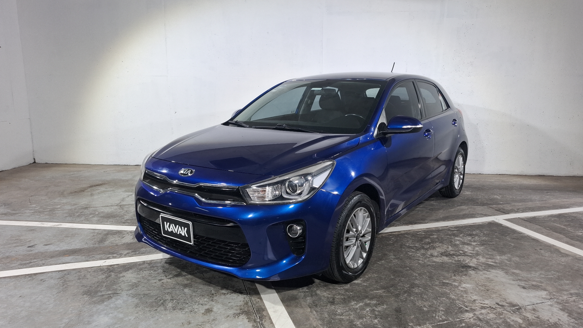 Autos Kia Rio 1.6 EX AUTO Hatchback 2018 usados | KAVAK México