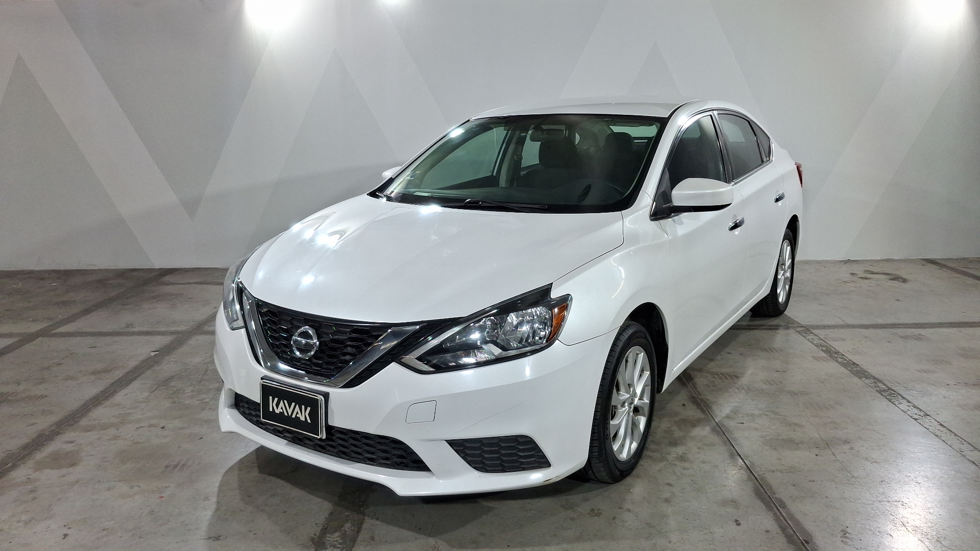 Autos Nissan Sentra 1.8 SENSE AUTO Sedan 2019 usados | KAVAK México