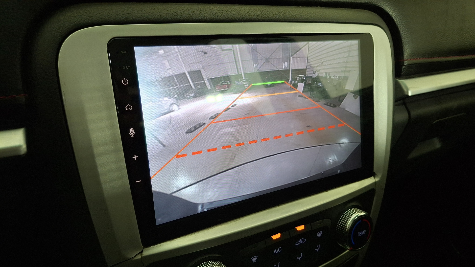 JAC T8 — foto 13 de 17