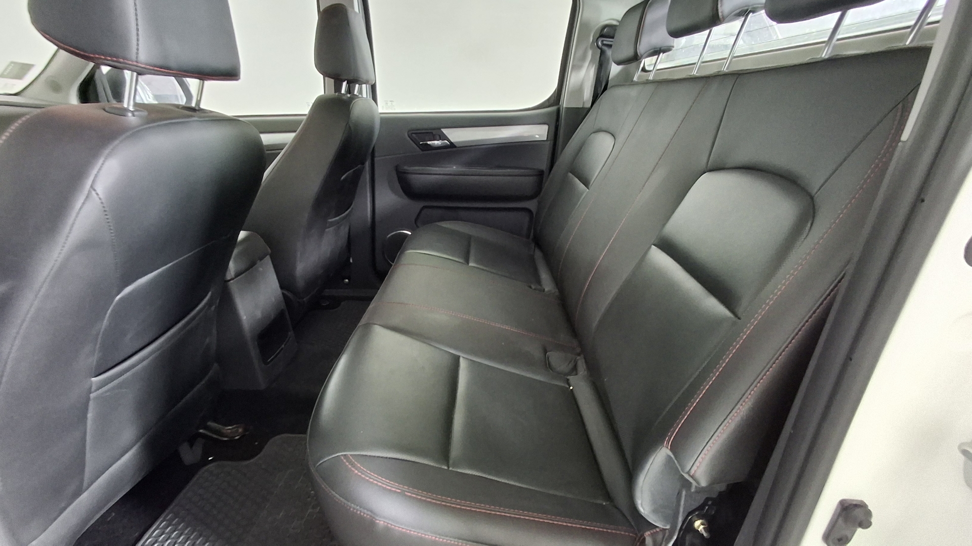 JAC T8 — foto 14 de 17