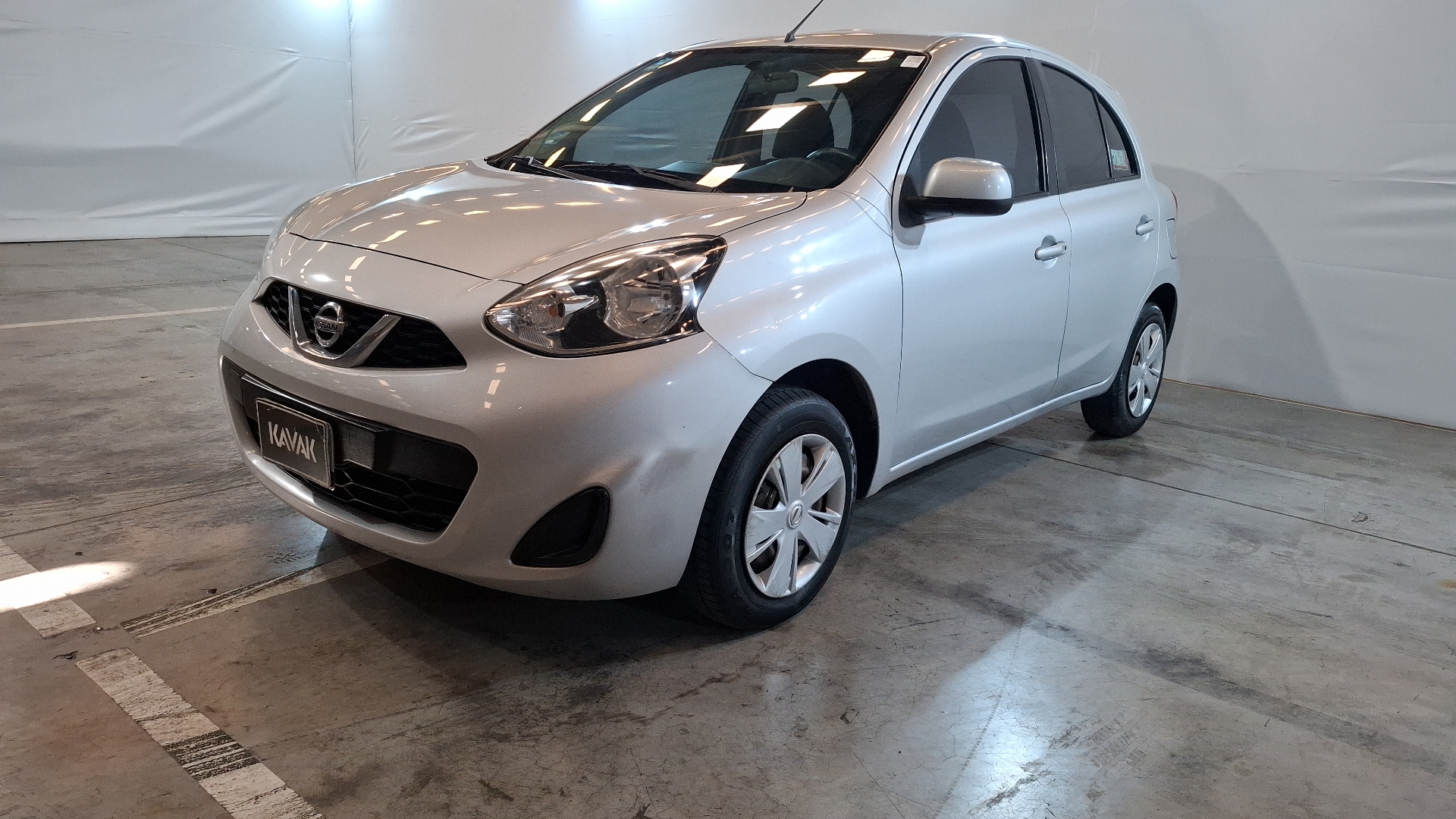 Autos Nissan March 1.6 SENSE AUTO Hatchback 2018 usados | KAVAK México