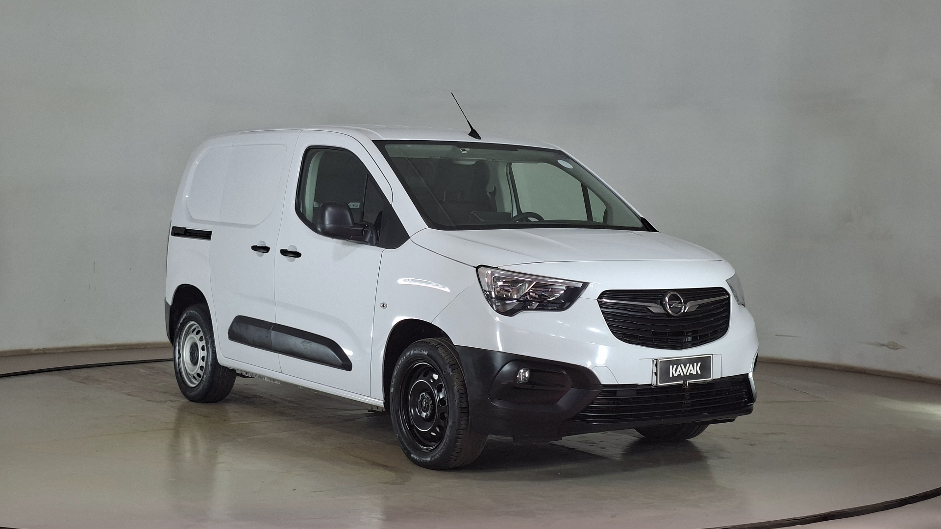 Opel Combo — foto 3 de 15