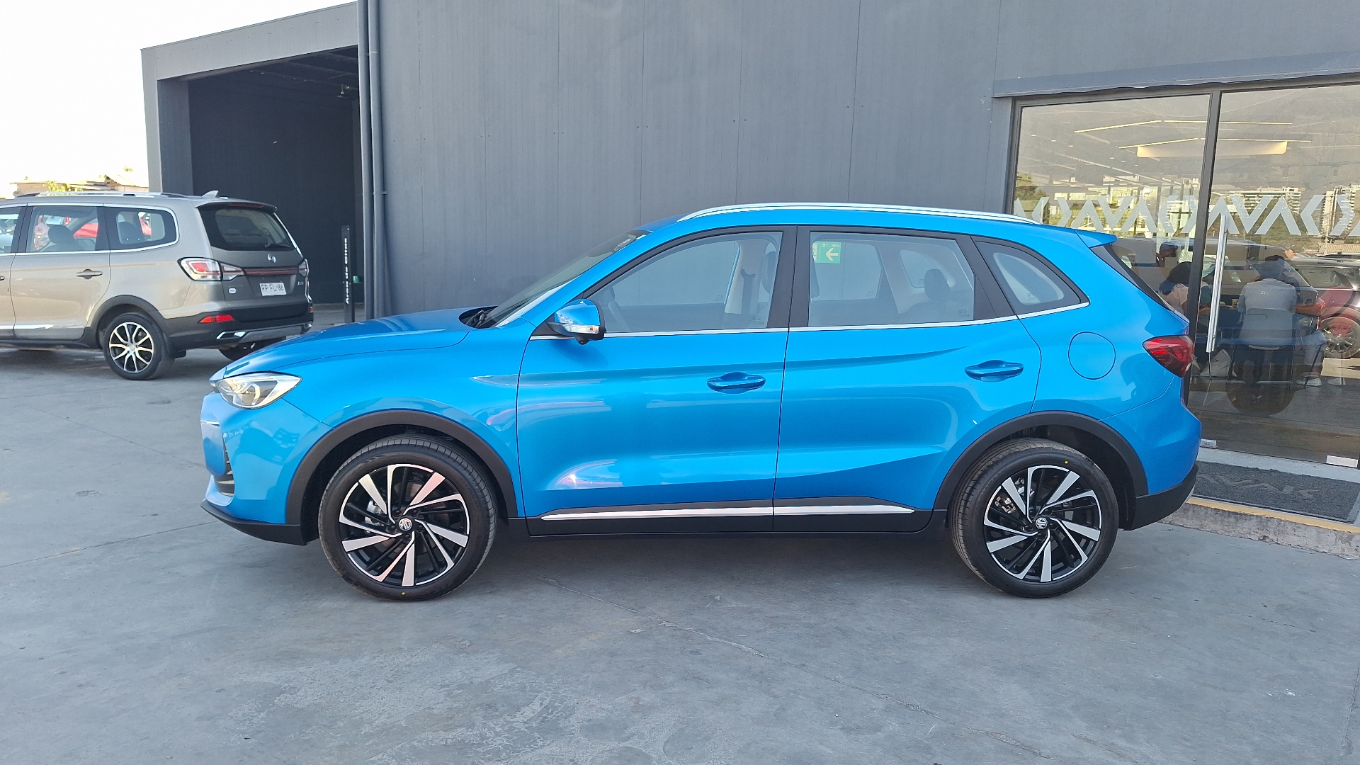 MG Zs — foto 2 de 16