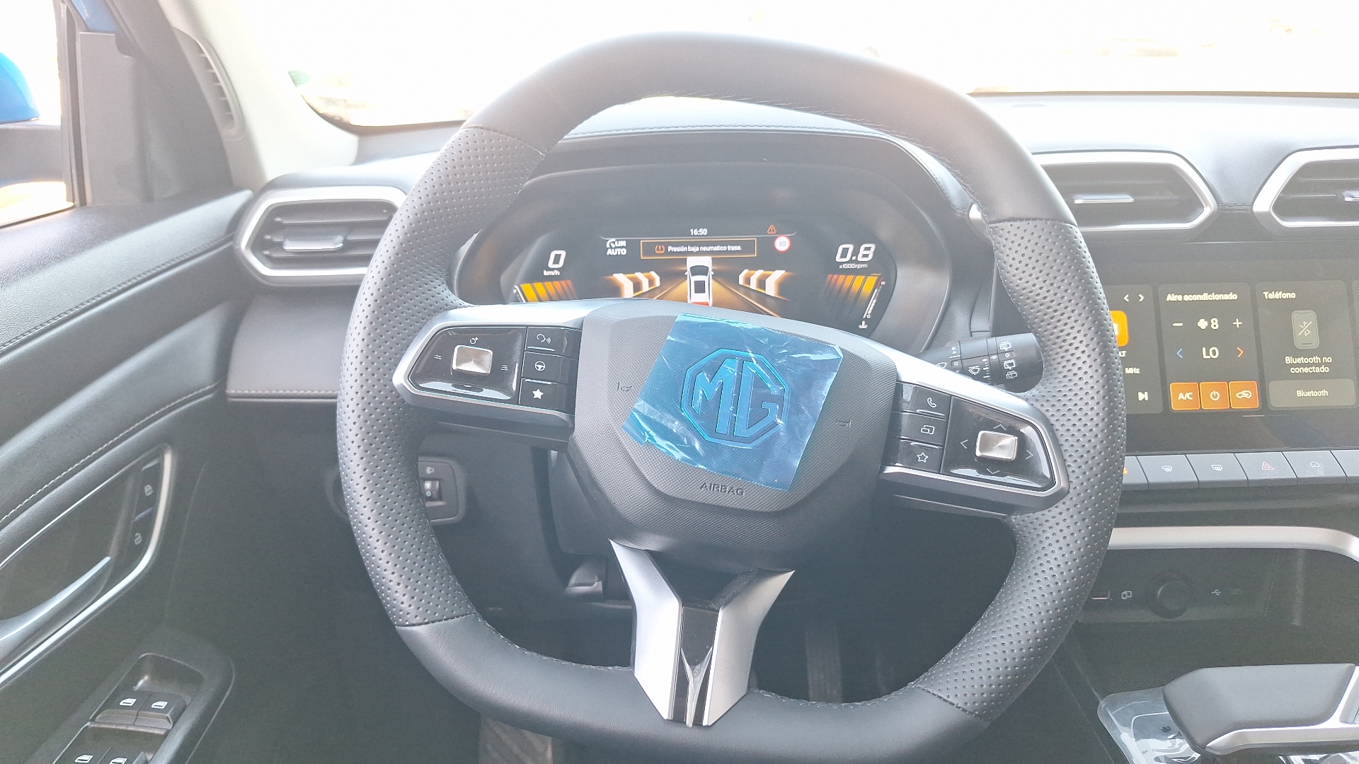 MG Zs — foto 8 de 16