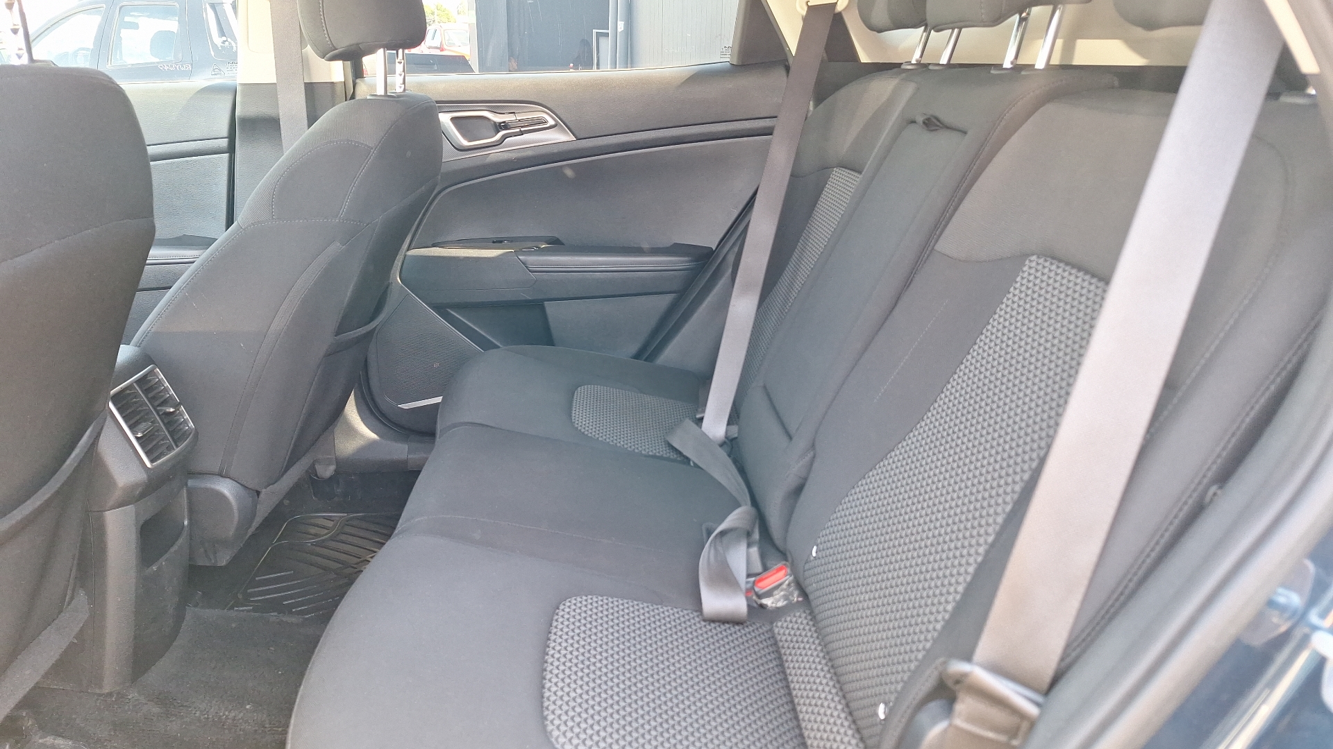 KIA Sportage — foto 13 de 15