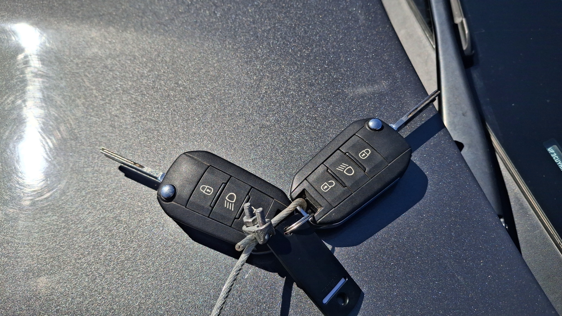 Peugeot 2008 — foto 18 de 18