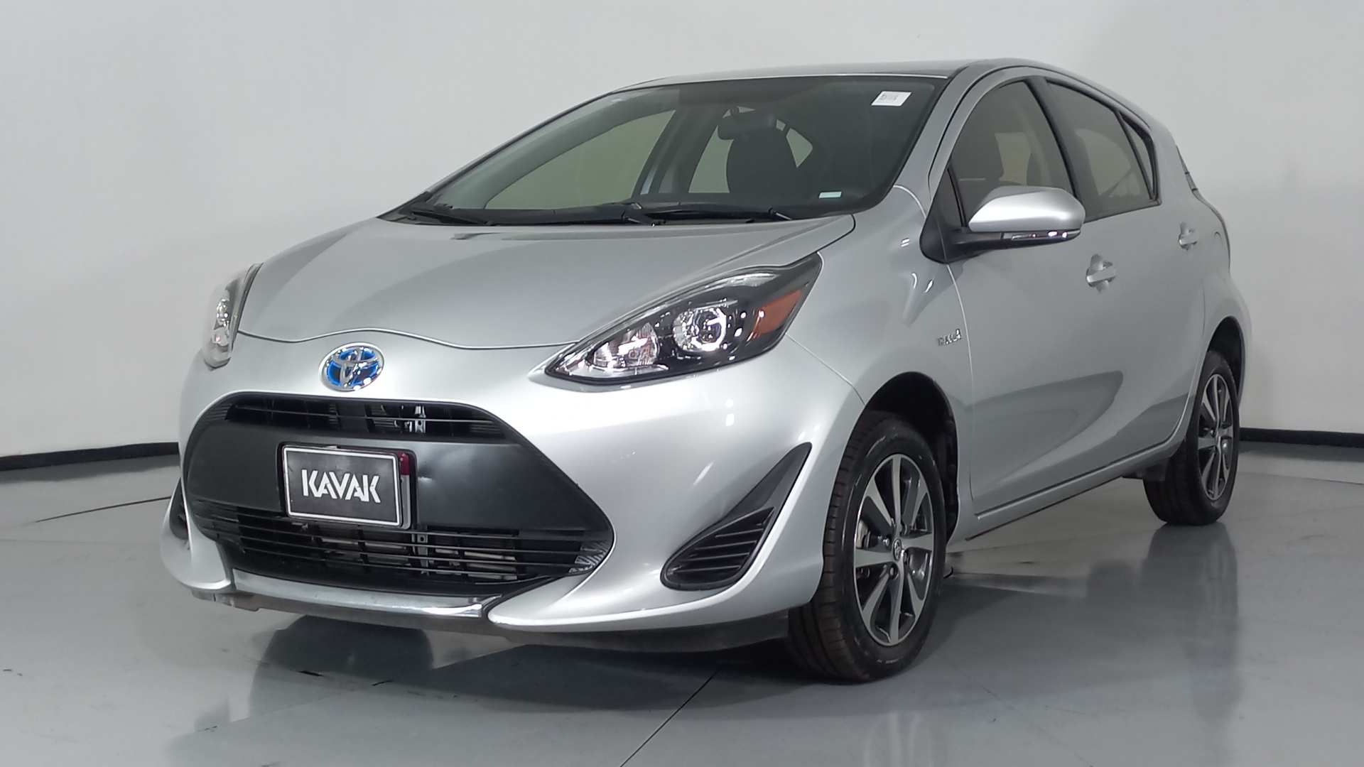 Toyota Prius C 2021