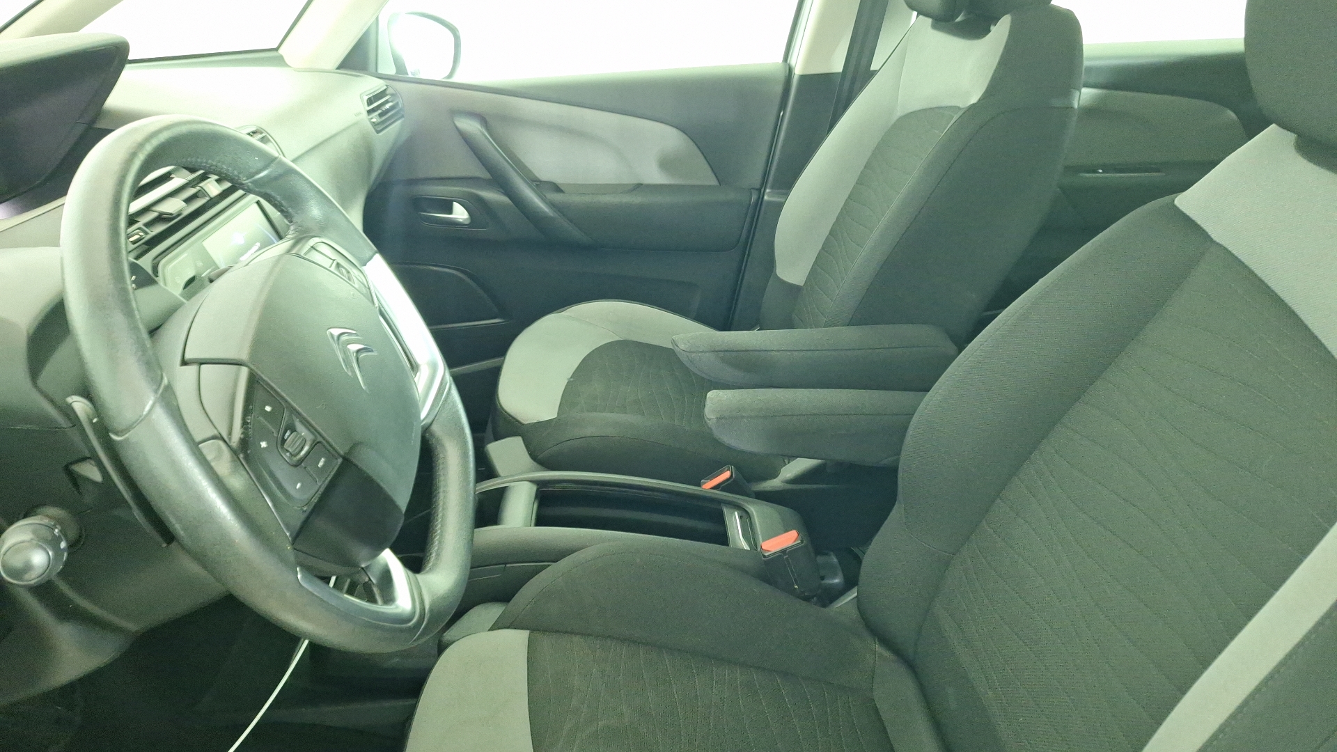 Citroën C4 Picasso — foto 15 de 17