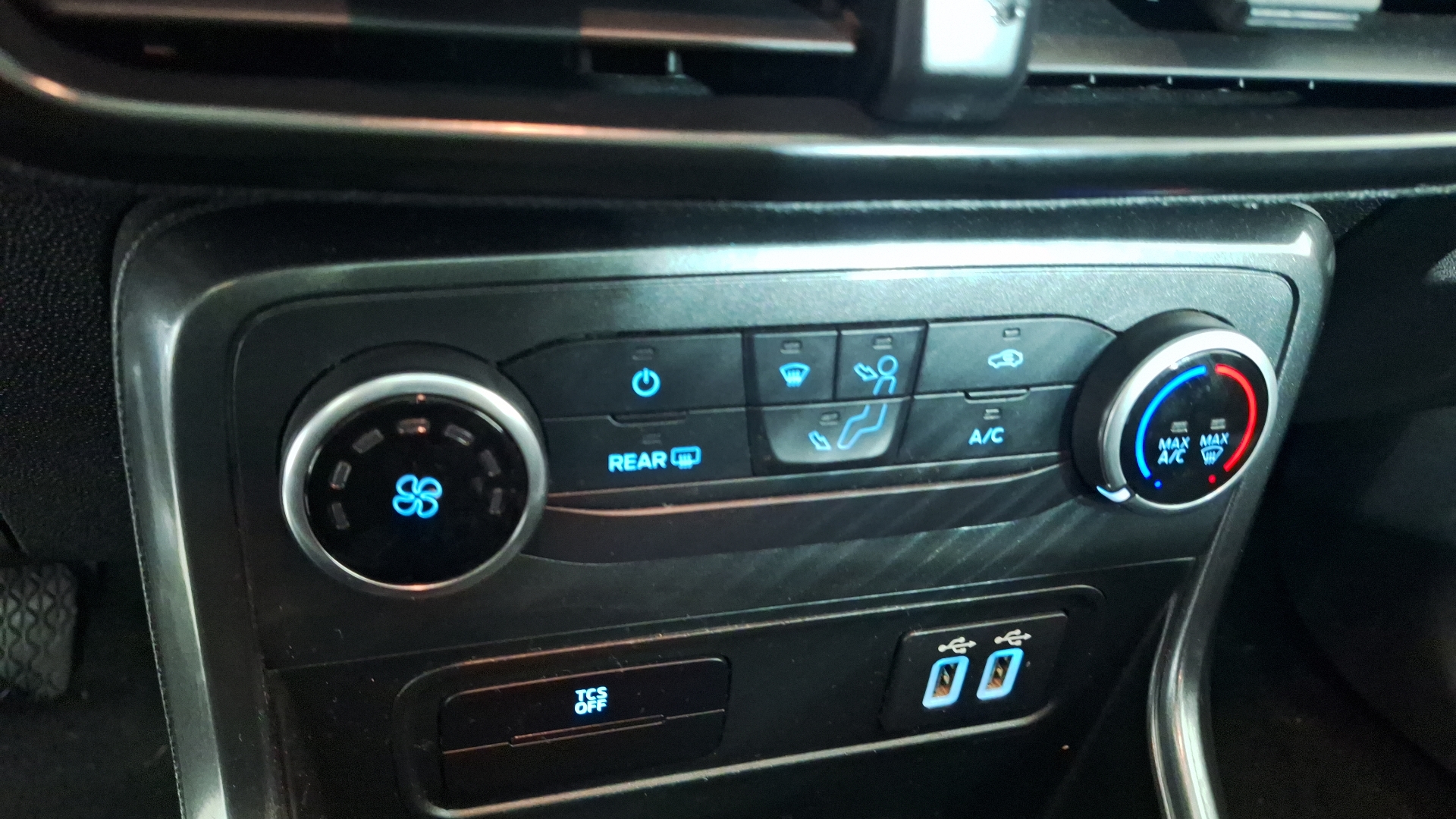 Ford Ecosport — foto 15 de 16