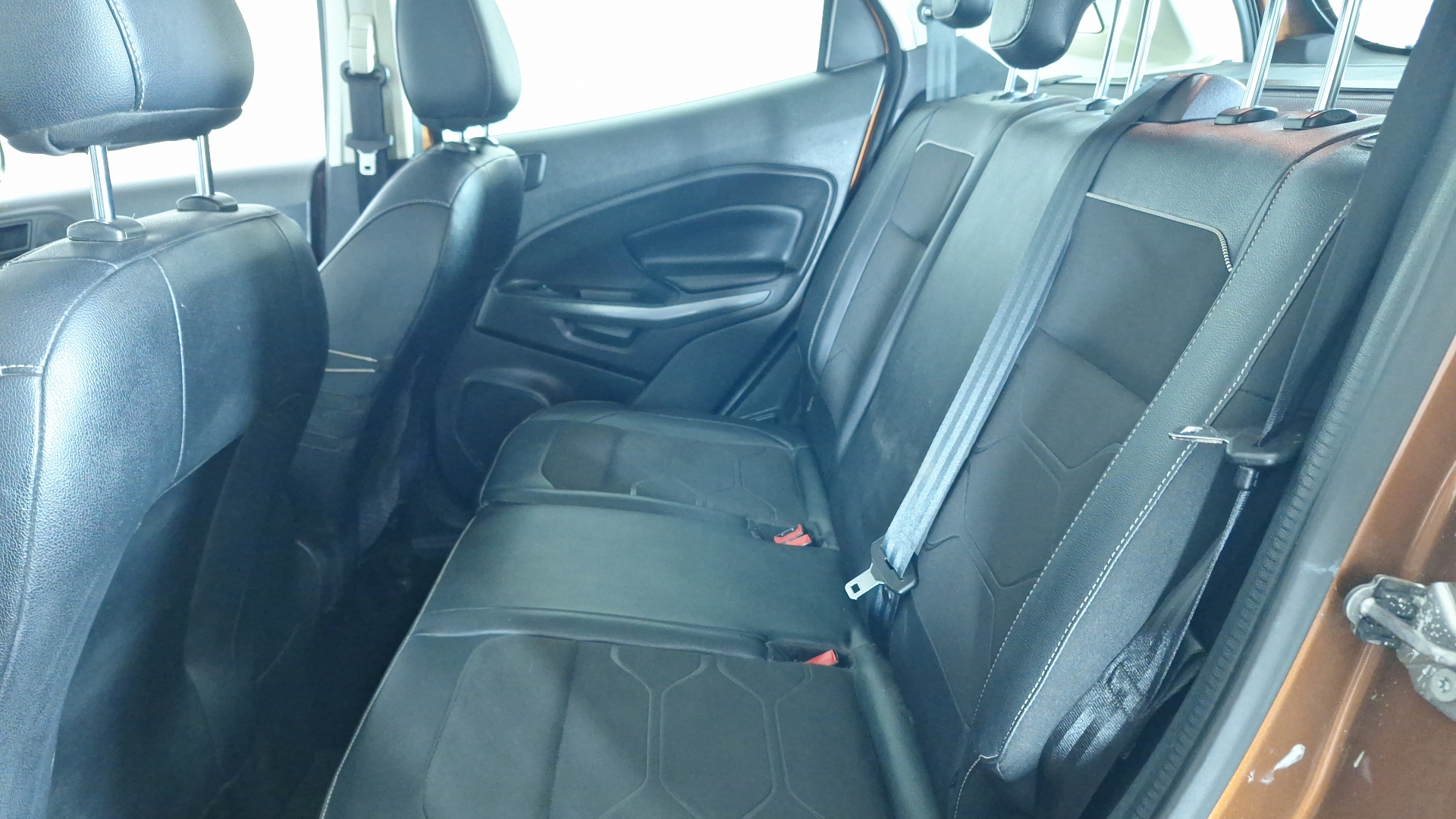 Ford Ecosport — foto 13 de 16
