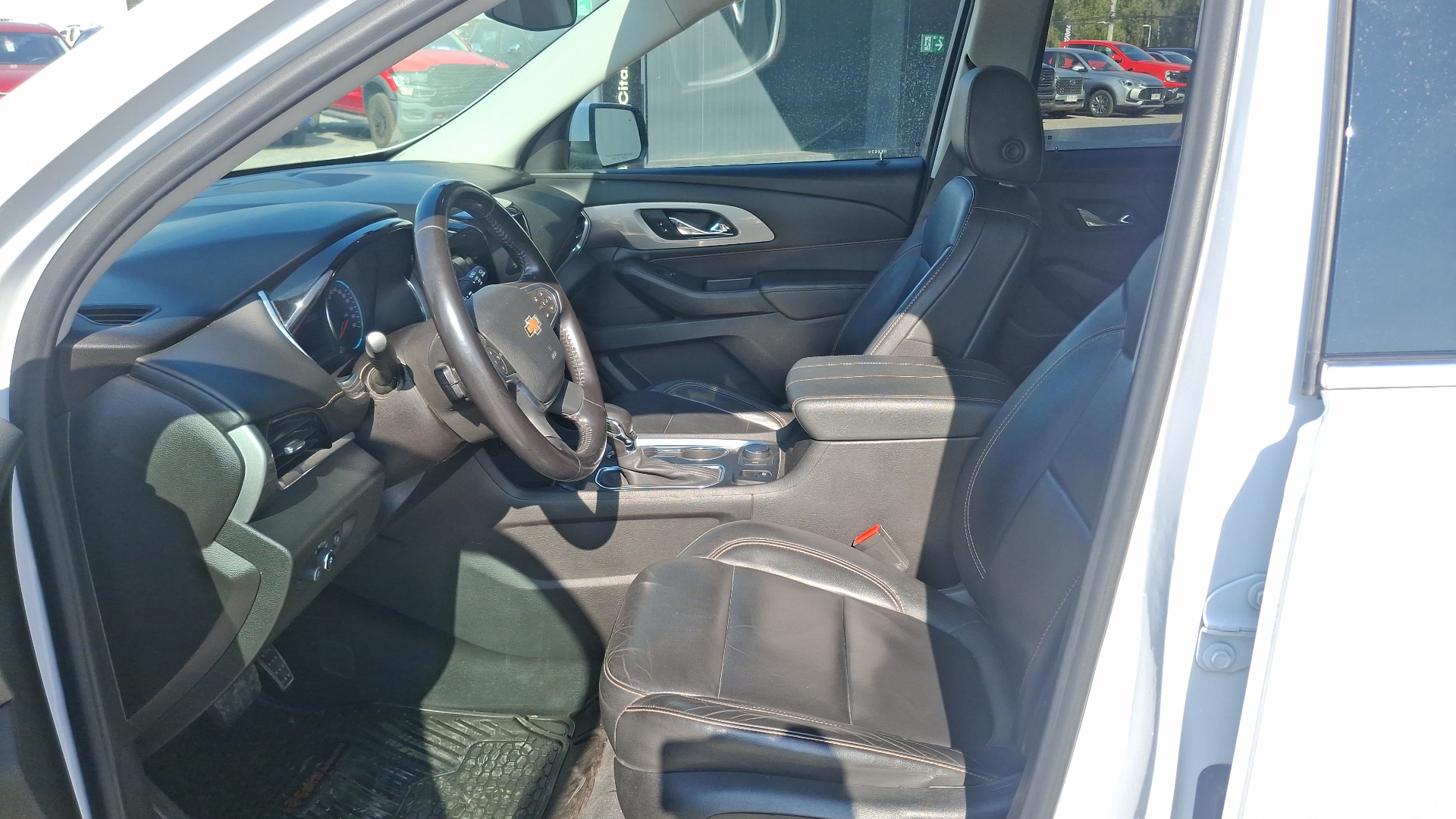 Chevrolet Traverse — foto 13 de 16